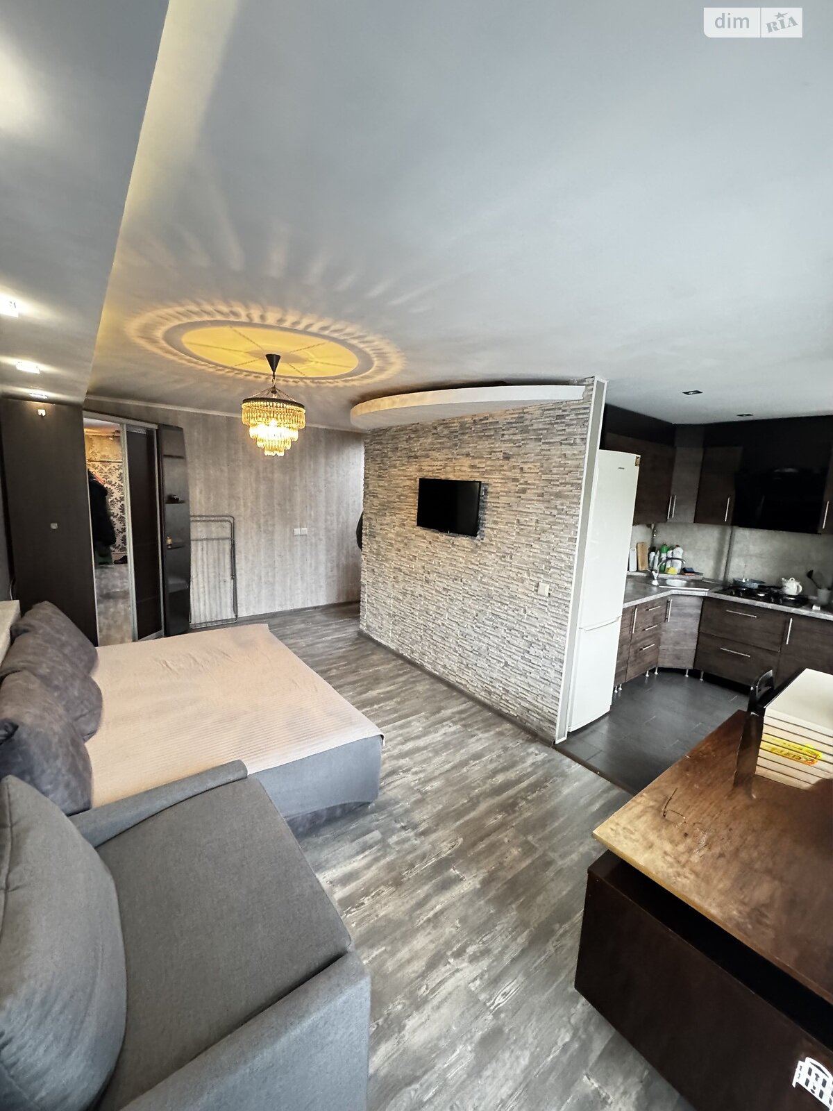 однокімнатна квартира в Ужгороді, район Центр, на просп. Свободи в довготривалу оренду помісячно фото 1 однокімнатна квартира в Ужгороді, район Центр, на просп. Свободи в довготривалу оренду помісячно фото 1