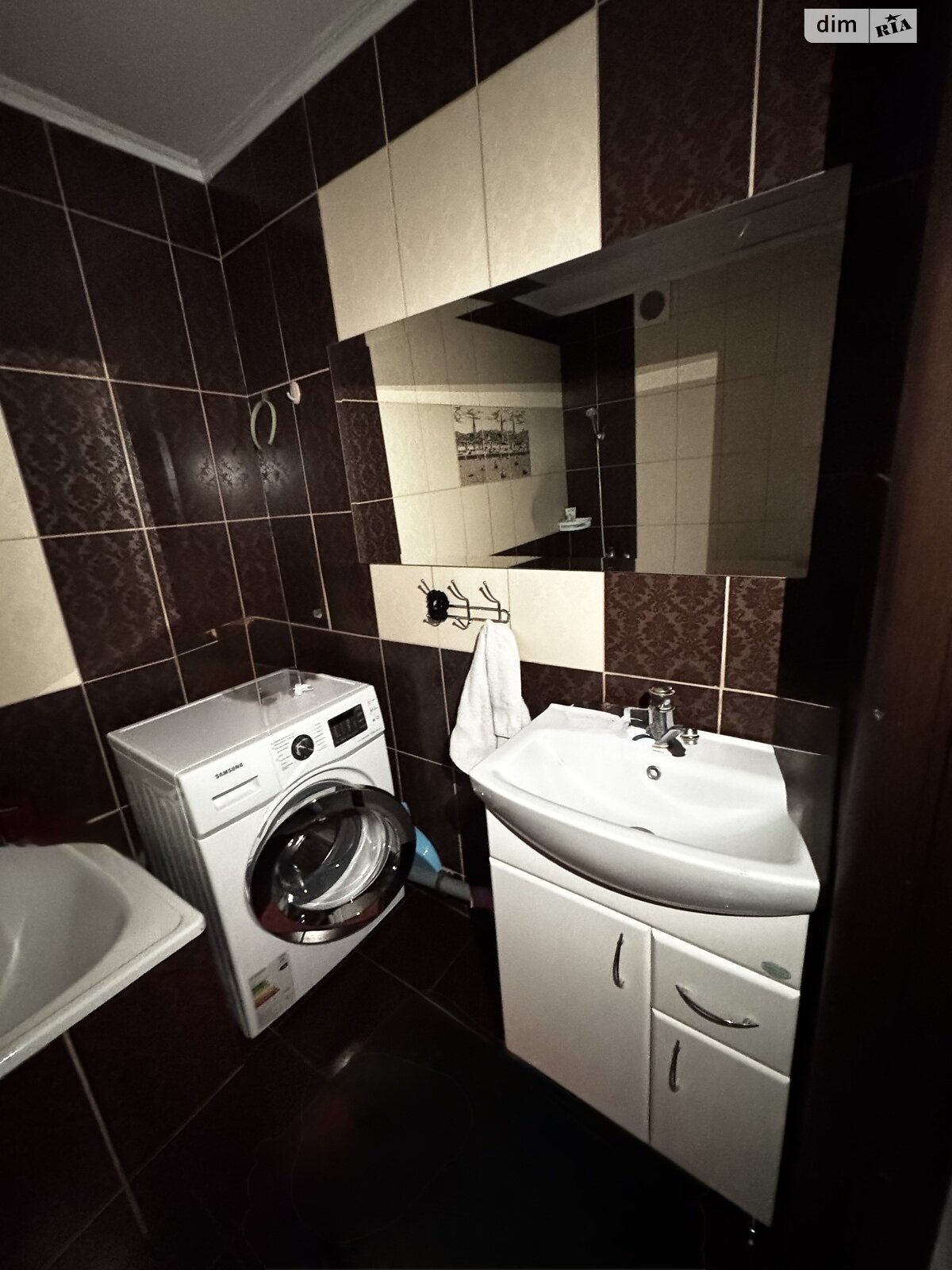 однокімнатна квартира в Ужгороді, район Центр, на просп. Свободи в довготривалу оренду помісячно фото 1 однокімнатна квартира в Ужгороді, район Центр, на просп. Свободи в довготривалу оренду помісячно фото 1