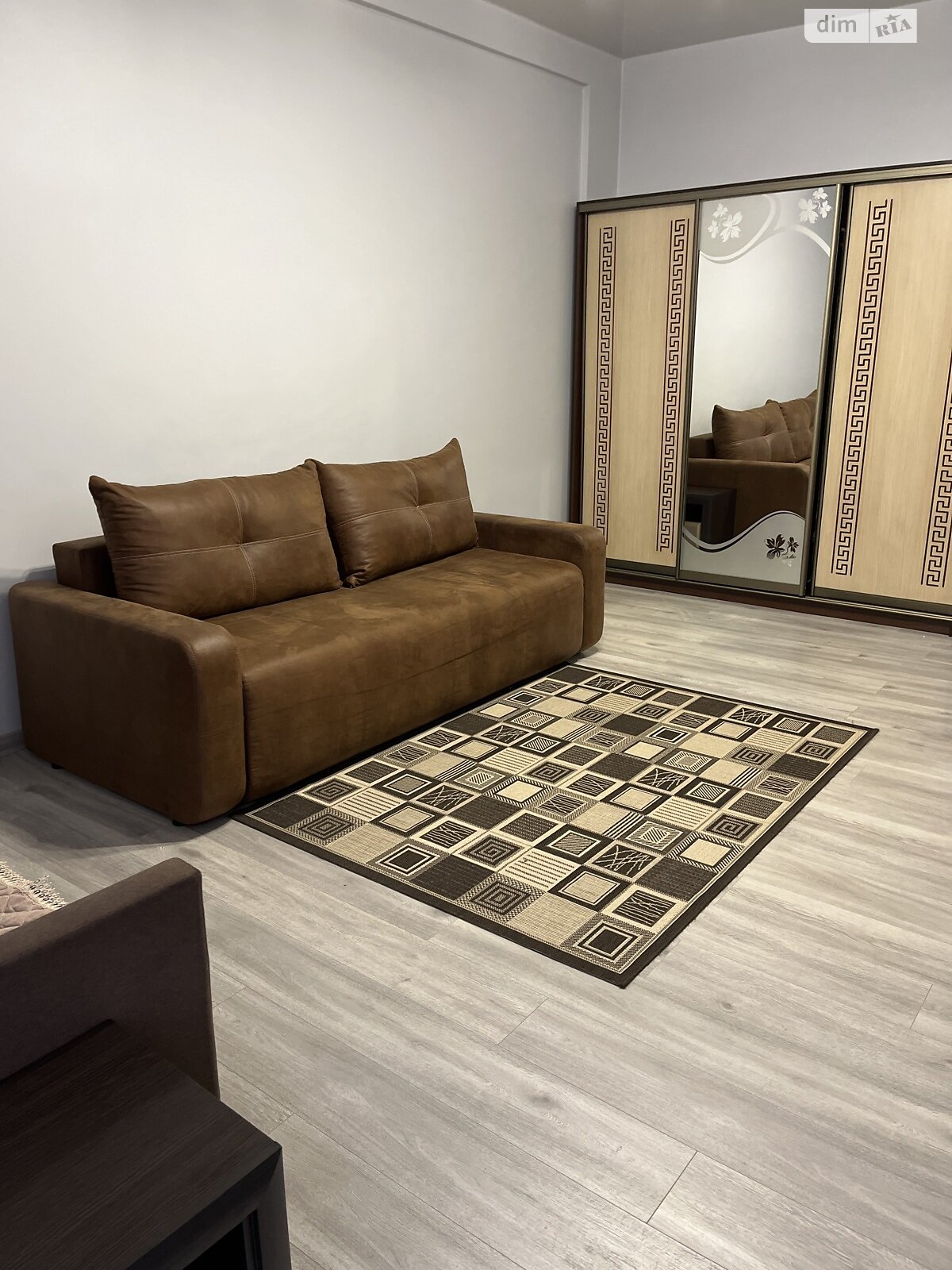 однокомнатная квартира с мебелью в Ужгороде, район Вербнык, на ул. Русская 23 в аренду на долгий срок помесячно фото 1 однокомнатная квартира с мебелью в Ужгороде, район Вербнык, на ул. Русская 23 в аренду на долгий срок помесячно фото 1