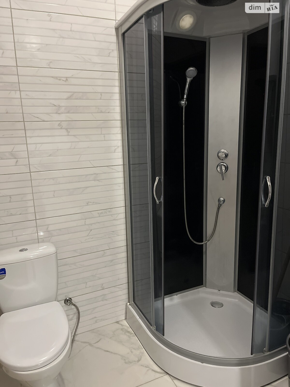 однокомнатная квартира с мебелью в Ужгороде, район Вербнык, на ул. Русская 23 в аренду на долгий срок помесячно фото 1 однокомнатная квартира с мебелью в Ужгороде, район Вербнык, на ул. Русская 23 в аренду на долгий срок помесячно фото 1