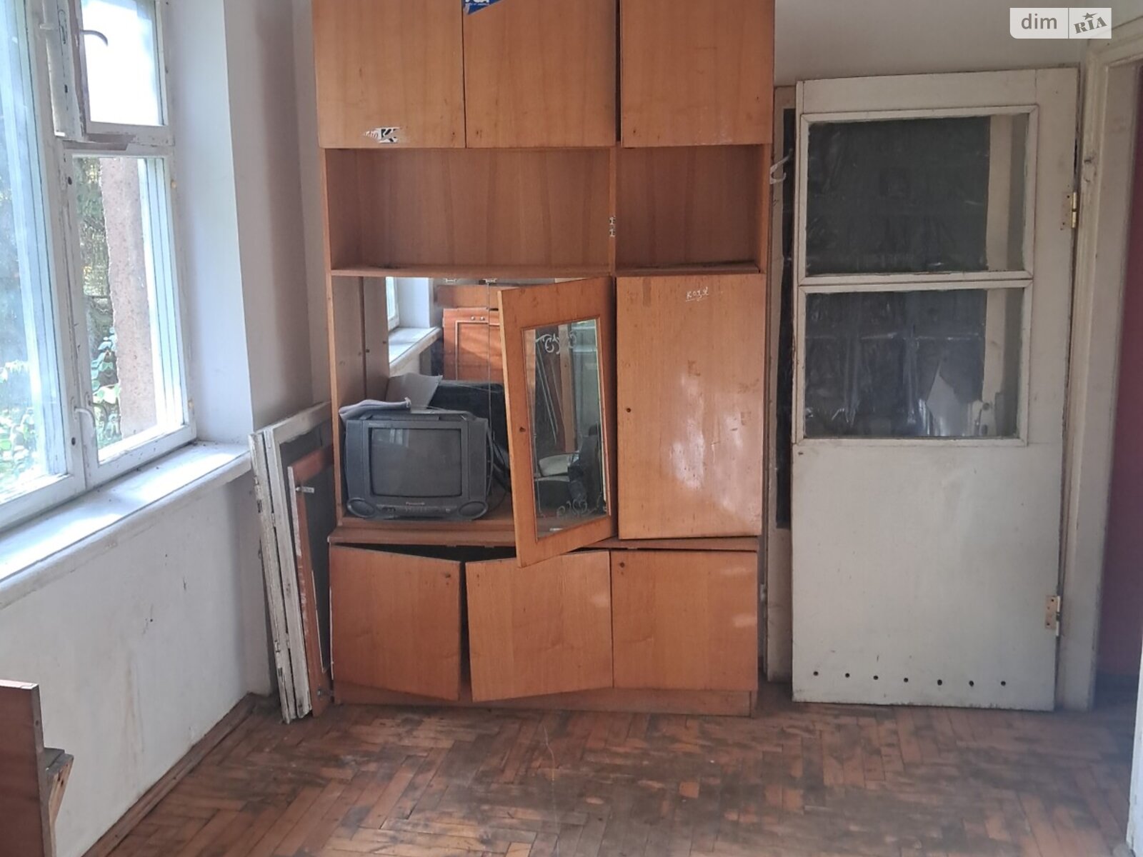 трехкомнатная квартира в Ужгороде, район Вербнык, на просп. Свободы 53 в аренду на долгий срок помесячно фото 1 трехкомнатная квартира в Ужгороде, район Вербнык, на просп. Свободы 53 в аренду на долгий срок помесячно фото 1