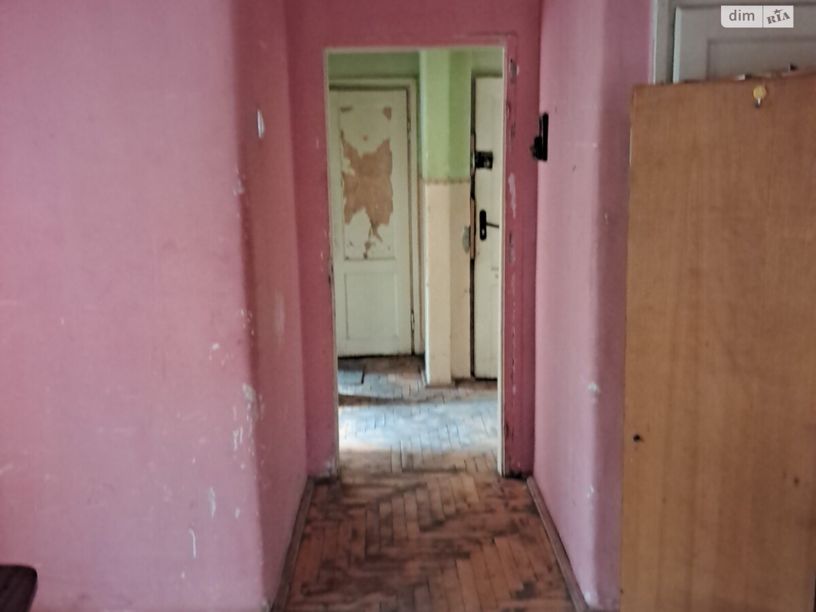 трехкомнатная квартира в Ужгороде, район Вербнык, на просп. Свободы 53 в аренду на долгий срок помесячно фото 1 трехкомнатная квартира в Ужгороде, район Вербнык, на просп. Свободы 53 в аренду на долгий срок помесячно фото 1