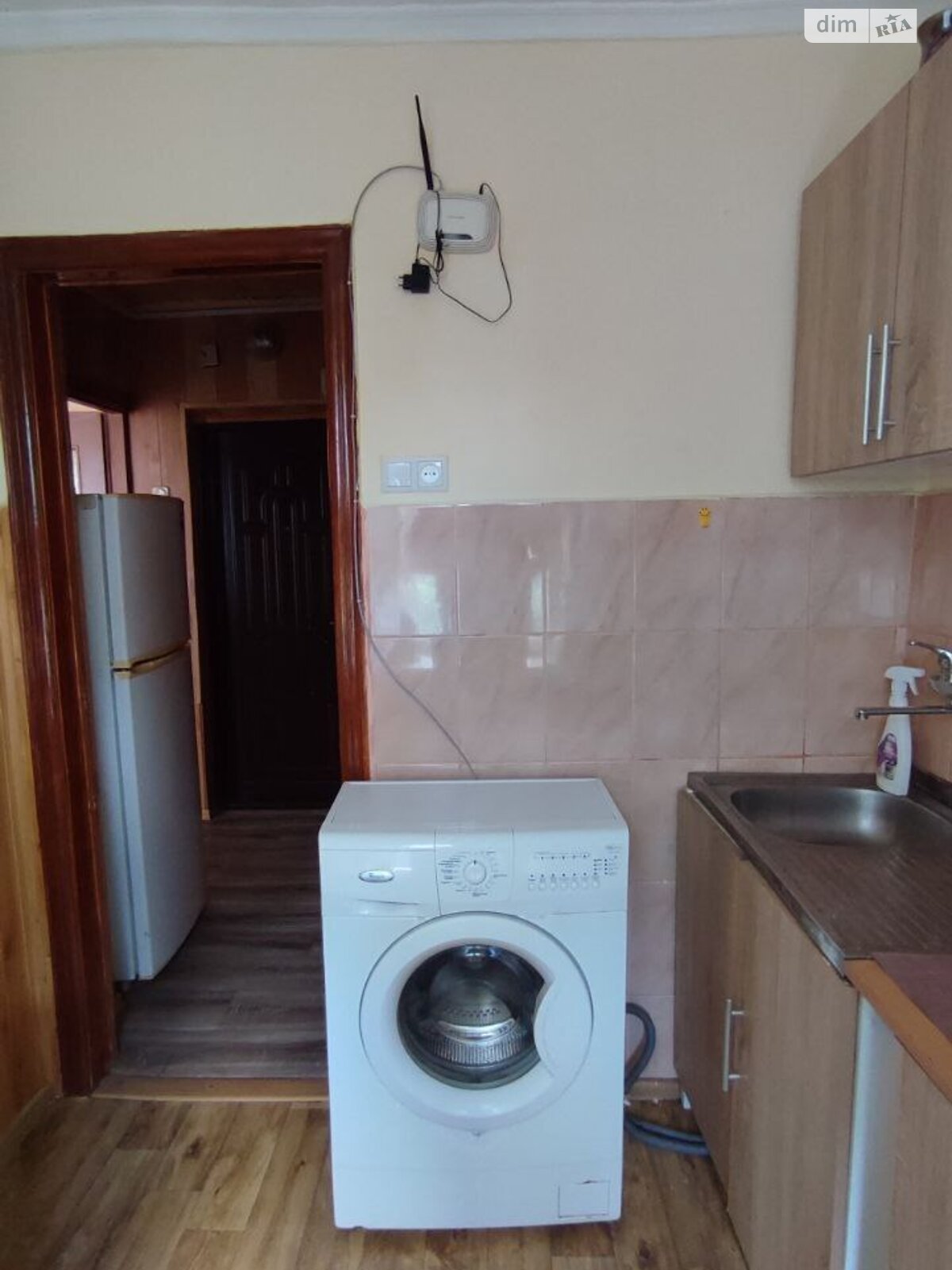 однокімнатна квартира в Ужгороді, на вул. Заньковецької 9 в довготривалу оренду помісячно фото 1 однокімнатна квартира в Ужгороді, на вул. Заньковецької 9 в довготривалу оренду помісячно фото 1