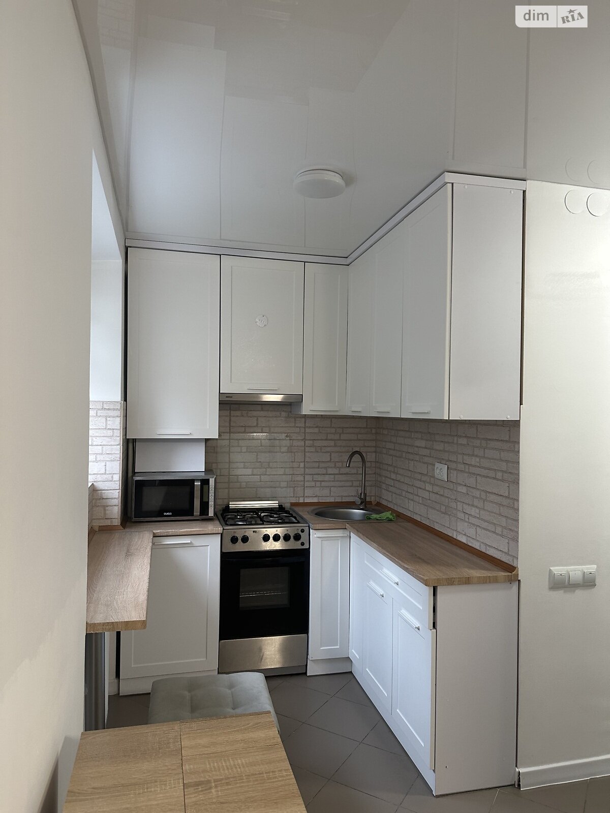 однокомнатная квартира в Великой Березовице, район Кемпинг, на ул. Энергетическая 13, кв. 15 в аренду на долгий срок помесячно фото 1