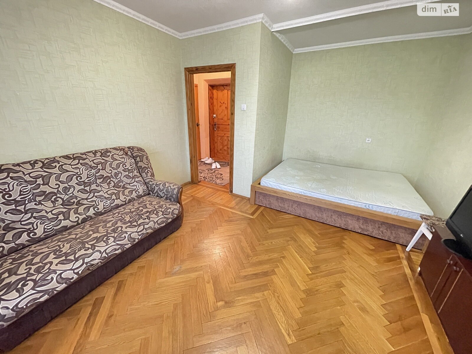 однокомнатная квартира в Великой Березовице, район Кемпинг, на ул. Микулинецкая 36 в аренду на долгий срок помесячно фото 1