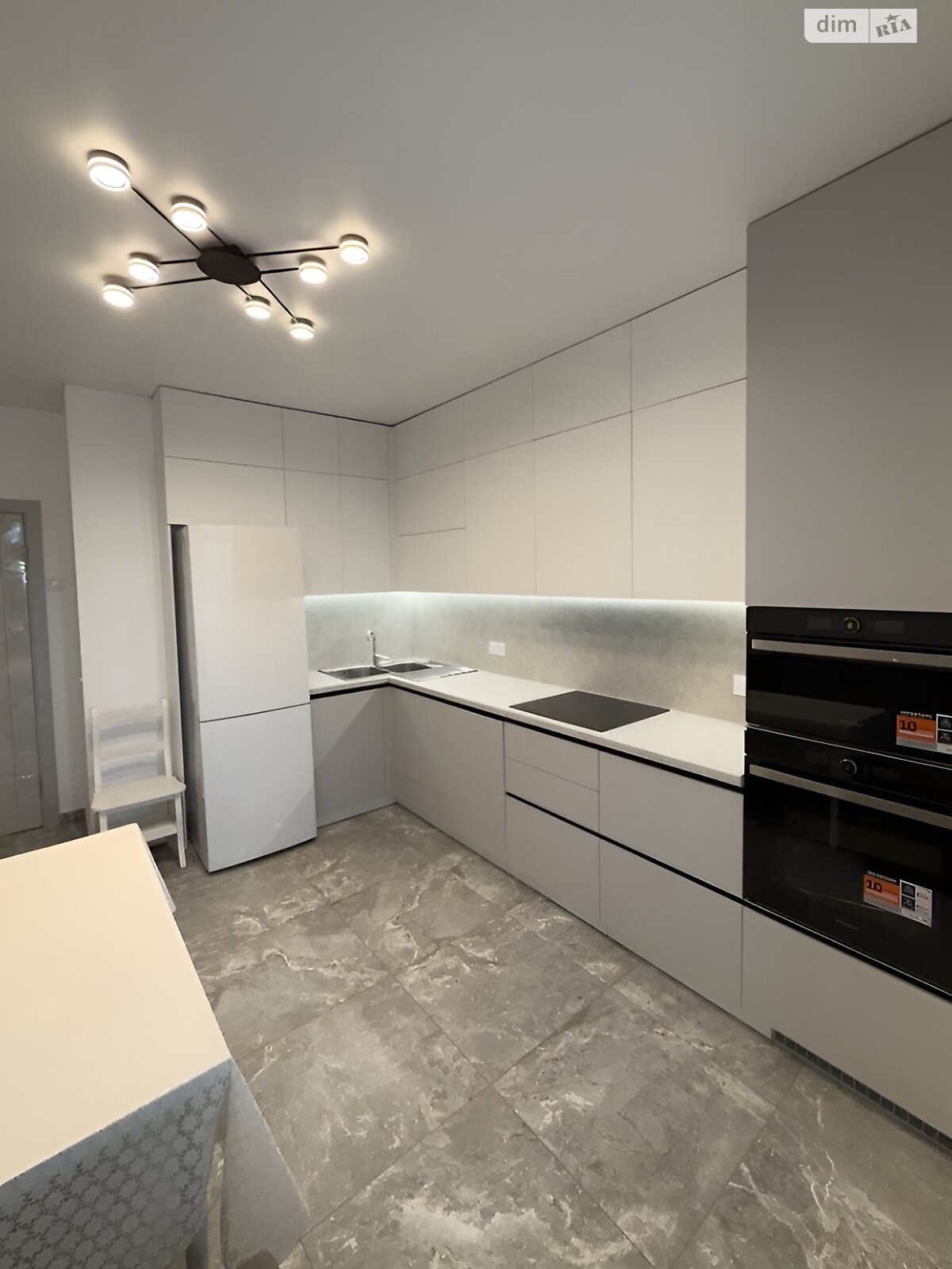 однокімнатна квартира в Вінниці, район Академічний, на вул. Олександрівська 1 в довготривалу оренду помісячно фото 1