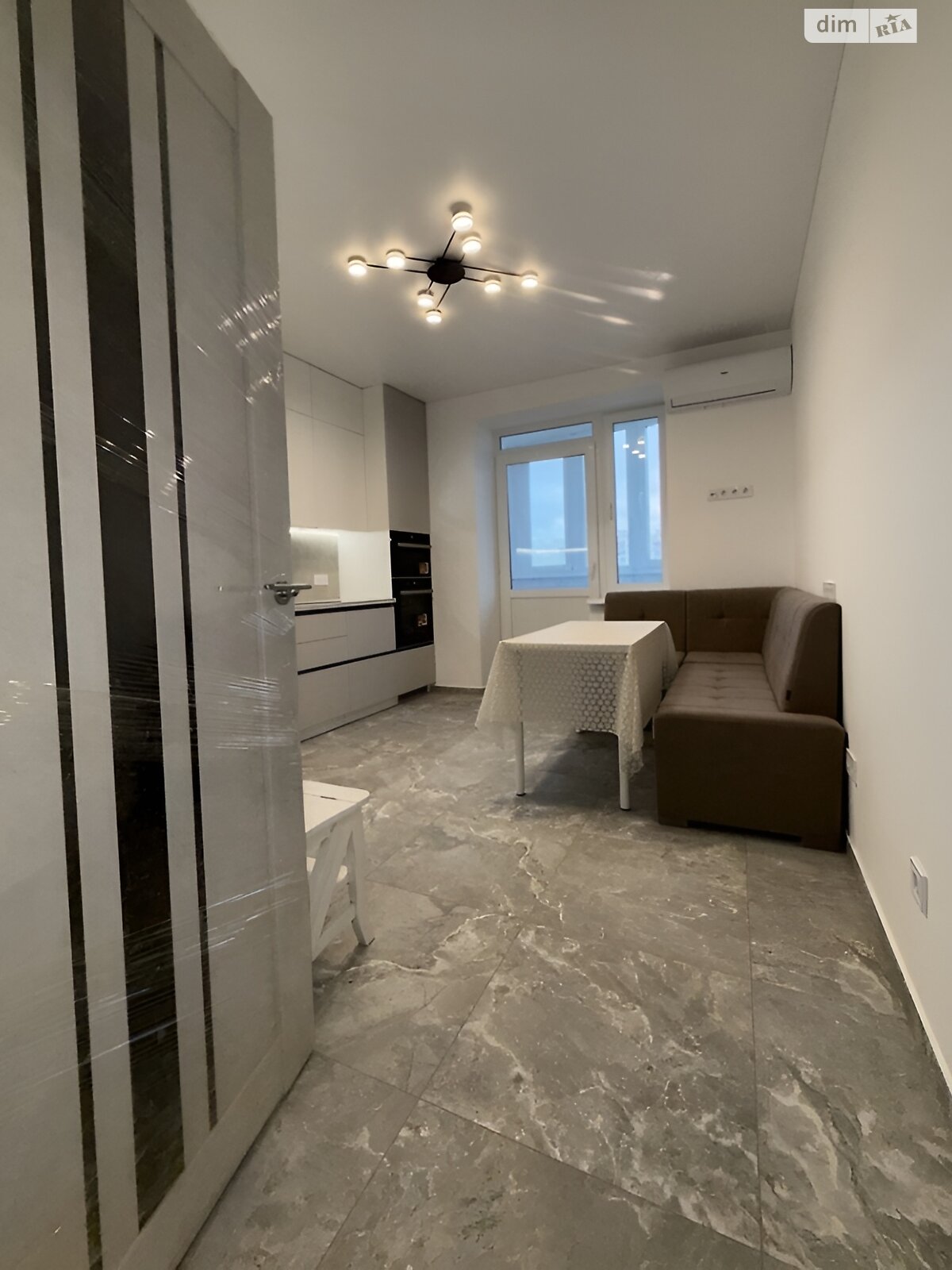 однокімнатна квартира в Вінниці, район Академічний, на вул. Олександрівська 1 в довготривалу оренду помісячно фото 1