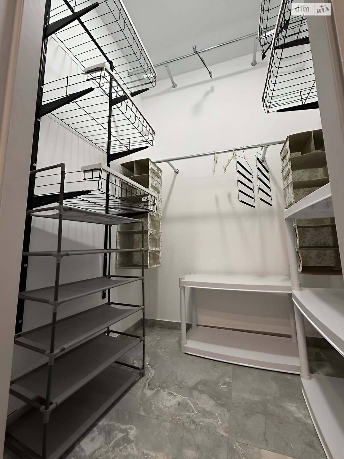 однокімнатна квартира в Вінниці, район Академічний, на вул. Олександрівська 1 в довготривалу оренду помісячно фото 1