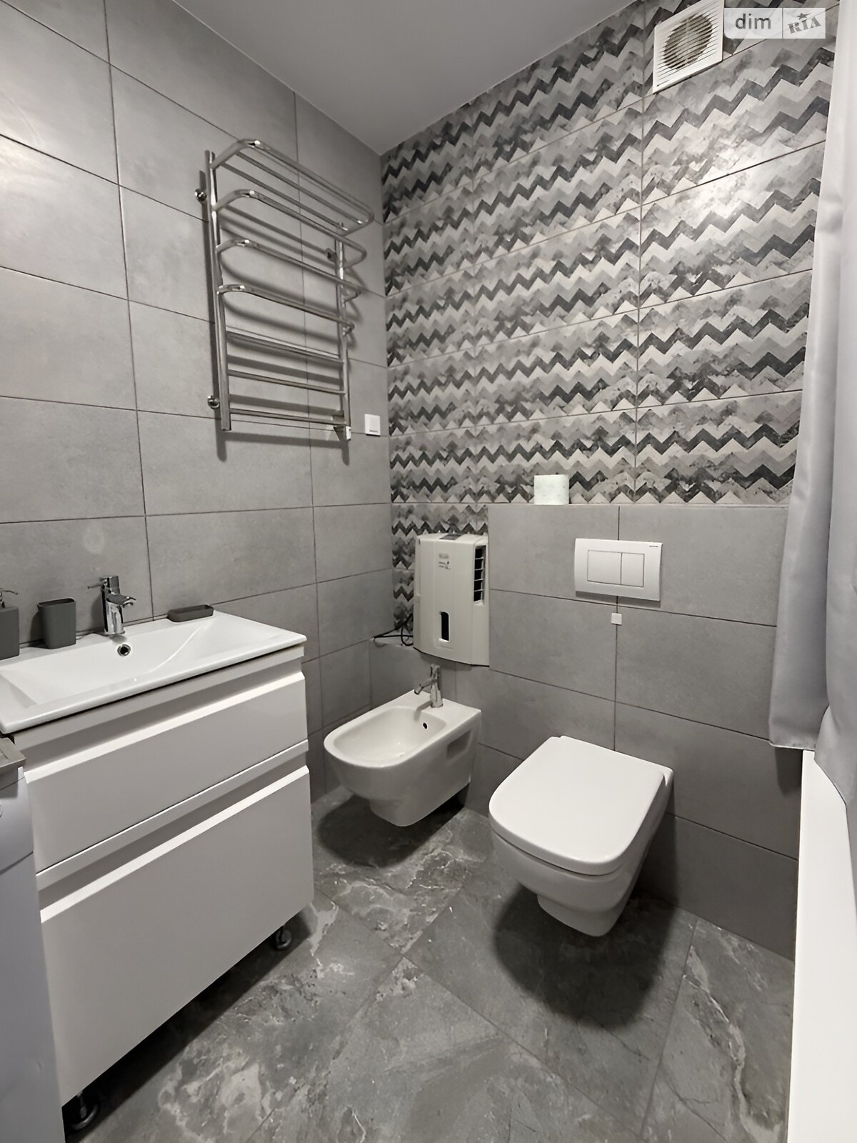 однокімнатна квартира в Вінниці, район Академічний, на вул. Олександрівська 1 в довготривалу оренду помісячно фото 1