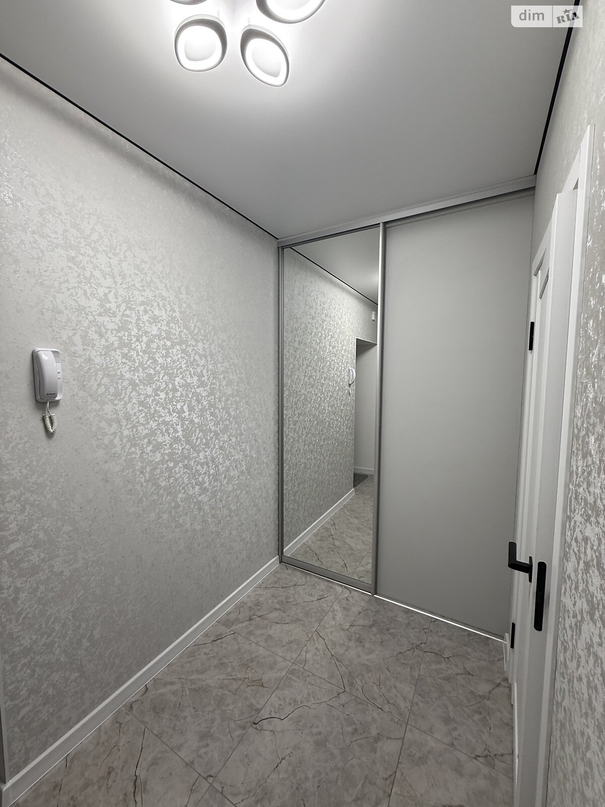 однокімнатна квартира в Вінниці, район Академічний, на вул. Олександрівська в довготривалу оренду помісячно фото 1