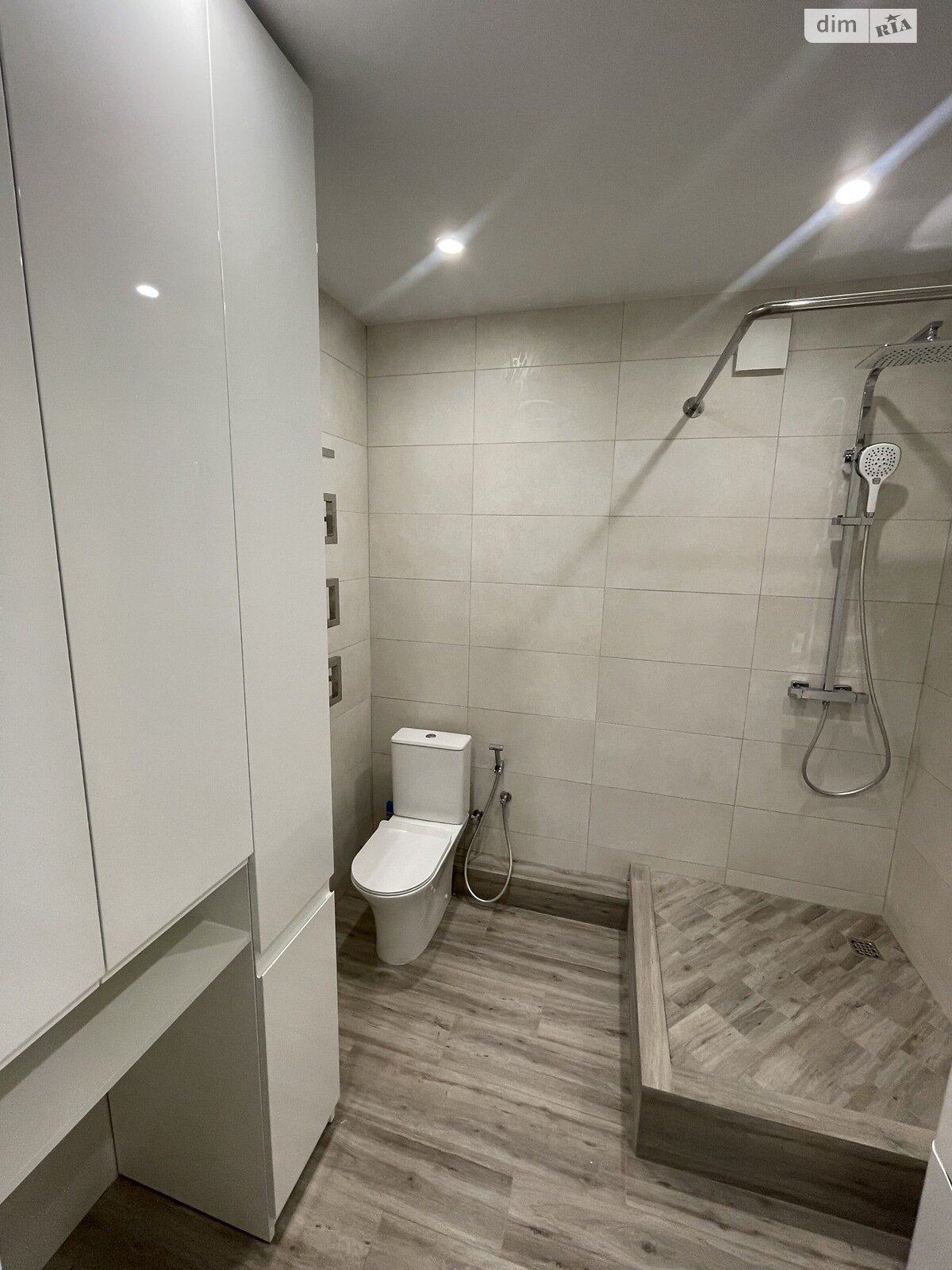 однокімнатна квартира в Вінниці, район Академічний, на вул. Олександрівська 3 в довготривалу оренду помісячно фото 1 однокімнатна квартира в Вінниці, район Академічний, на вул. Олександрівська 3 в довготривалу оренду помісячно фото 1