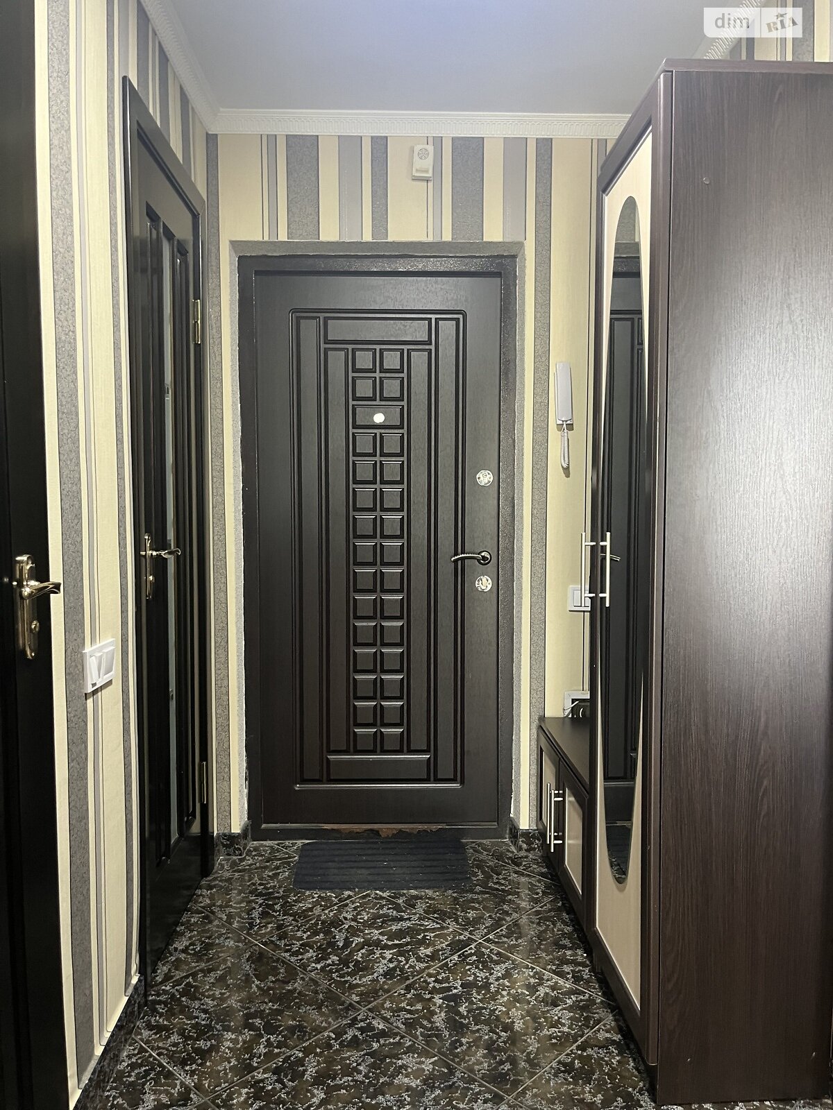 однокомнатная квартира в Виннице, район Академический, на ул. Николаевская 22 в аренду на долгий срок помесячно фото 1 однокомнатная квартира в Виннице, район Академический, на ул. Николаевская 22 в аренду на долгий срок помесячно фото 1