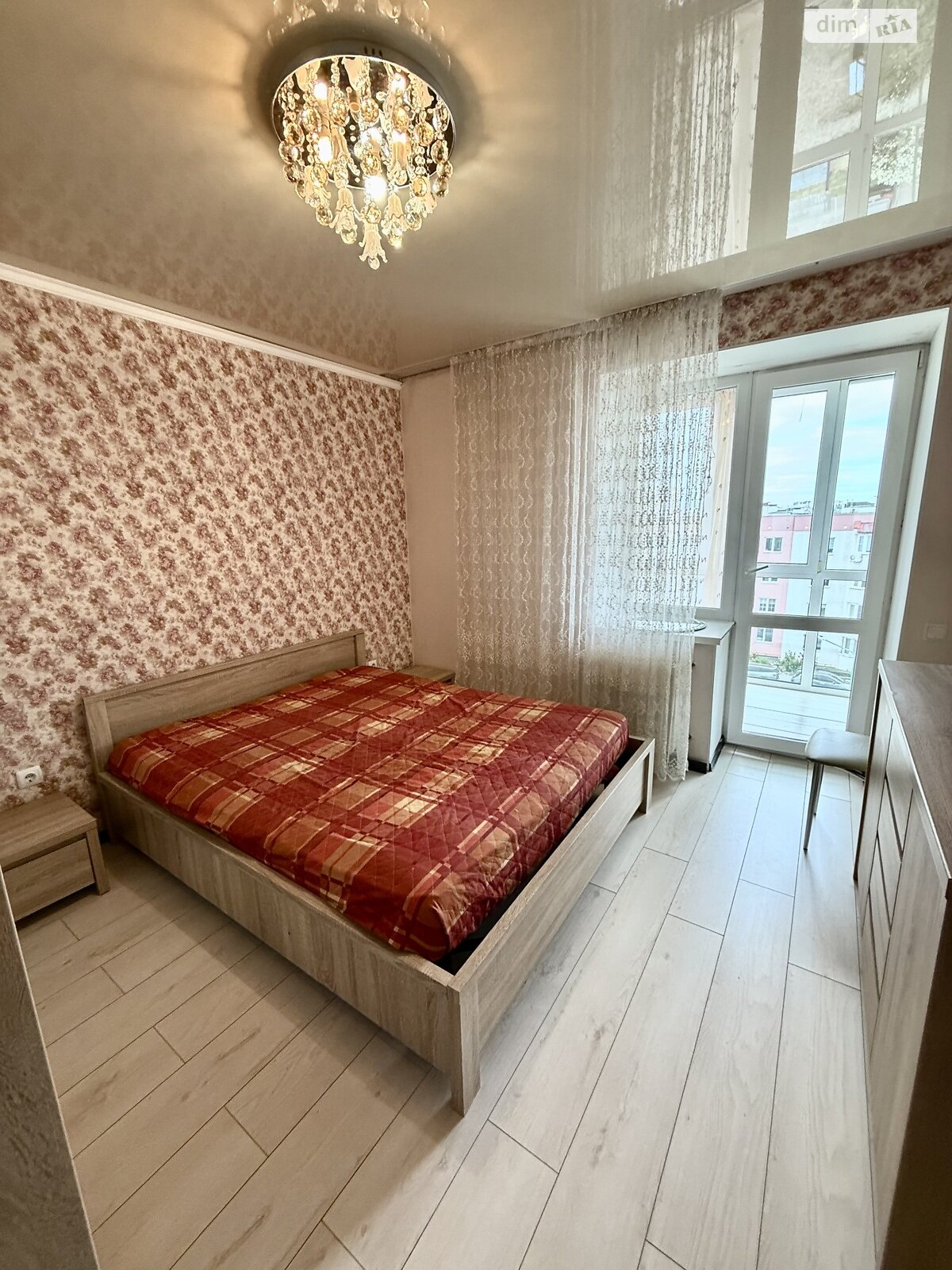 трикімнатна квартира в Вінниці, район Академічний, на вул. Миколаївська 19 в довготривалу оренду помісячно фото 1