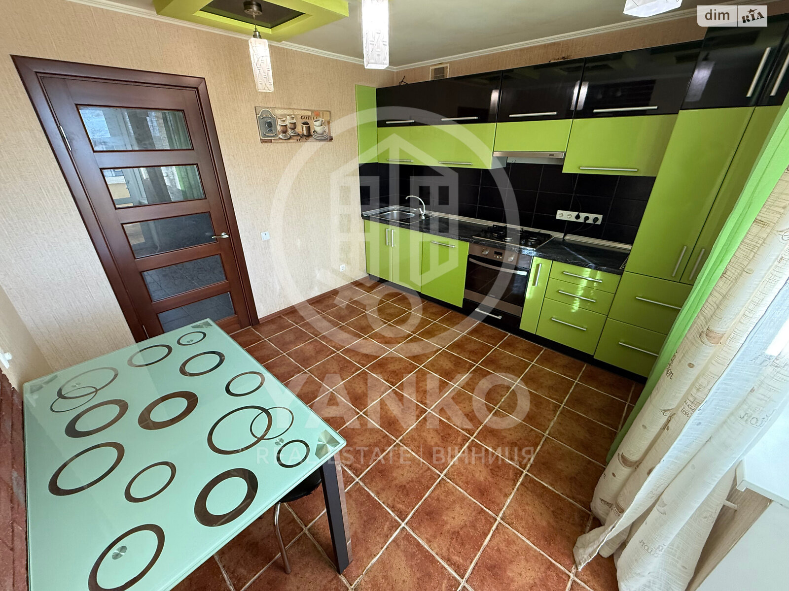 трикімнатна квартира в Вінниці, район Академічний, на вул. Миколаївська в довготривалу оренду помісячно фото 1 трикімнатна квартира в Вінниці, район Академічний, на вул. Миколаївська в довготривалу оренду помісячно фото 1