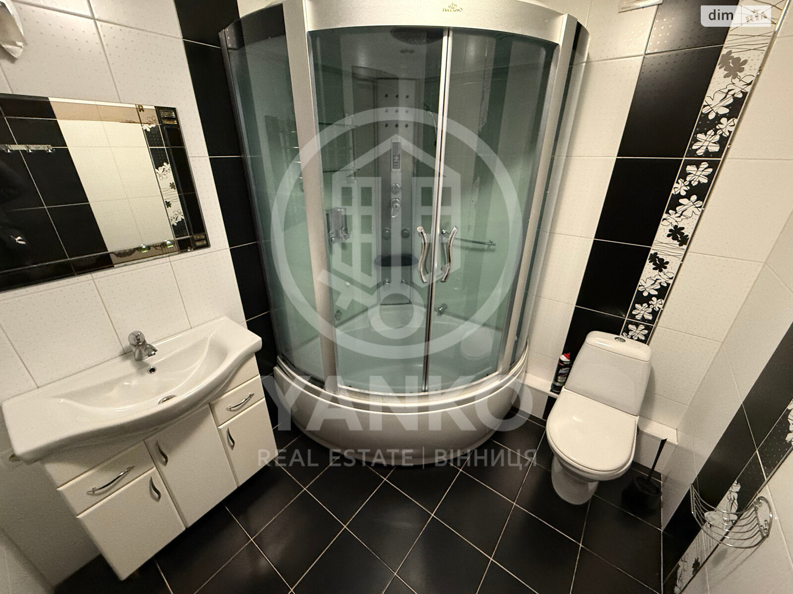 трикімнатна квартира в Вінниці, район Академічний, на вул. Миколаївська в довготривалу оренду помісячно фото 1 трикімнатна квартира в Вінниці, район Академічний, на вул. Миколаївська в довготривалу оренду помісячно фото 1