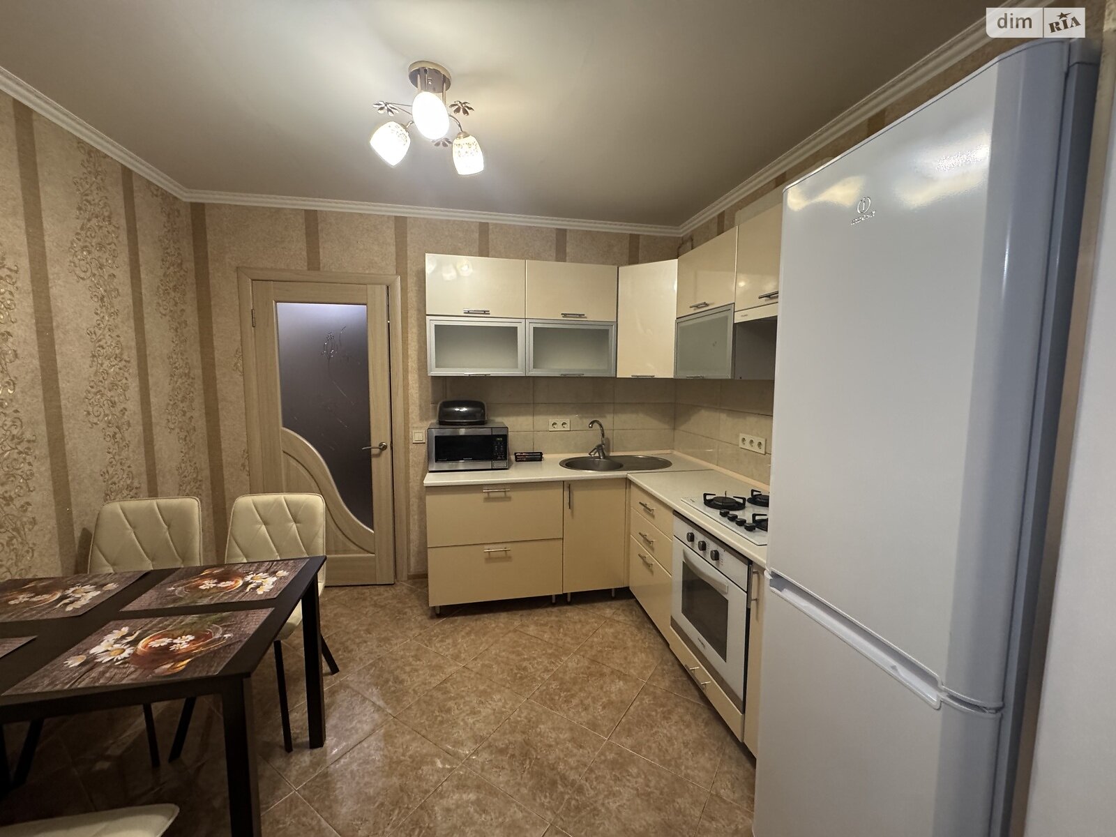 однокімнатна квартира в Вінниці, район Академічний, на вул. Миколаївська в довготривалу оренду помісячно фото 1