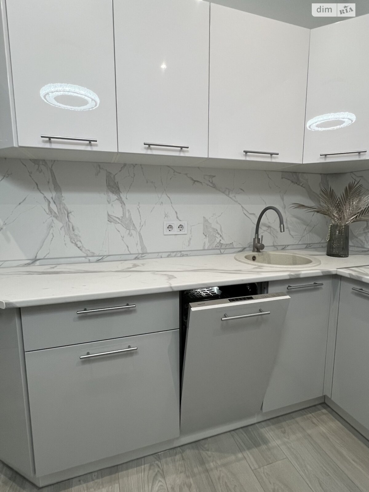 двухкомнатная квартира в Виннице, район Академический, на ул. Тимофеевская в аренду на долгий срок помесячно фото 1