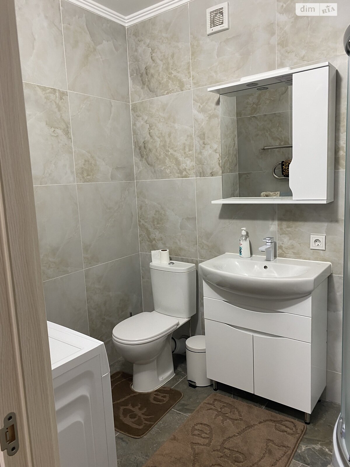 двокімнатна квартира в Вінниці, на вул. Академіка Ющенка 9 в довготривалу оренду помісячно фото 1