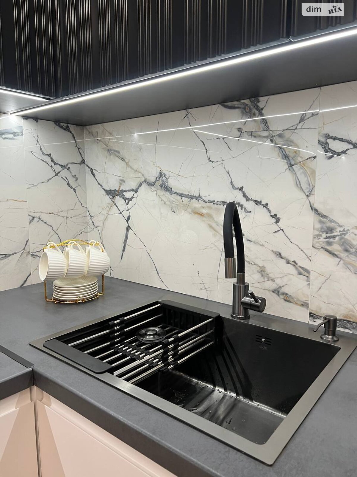 однокімнатна квартира в Вінниці, на вул. Олександрівська 5 в довготривалу оренду помісячно фото 1 однокімнатна квартира в Вінниці, на вул. Олександрівська 5 в довготривалу оренду помісячно фото 1