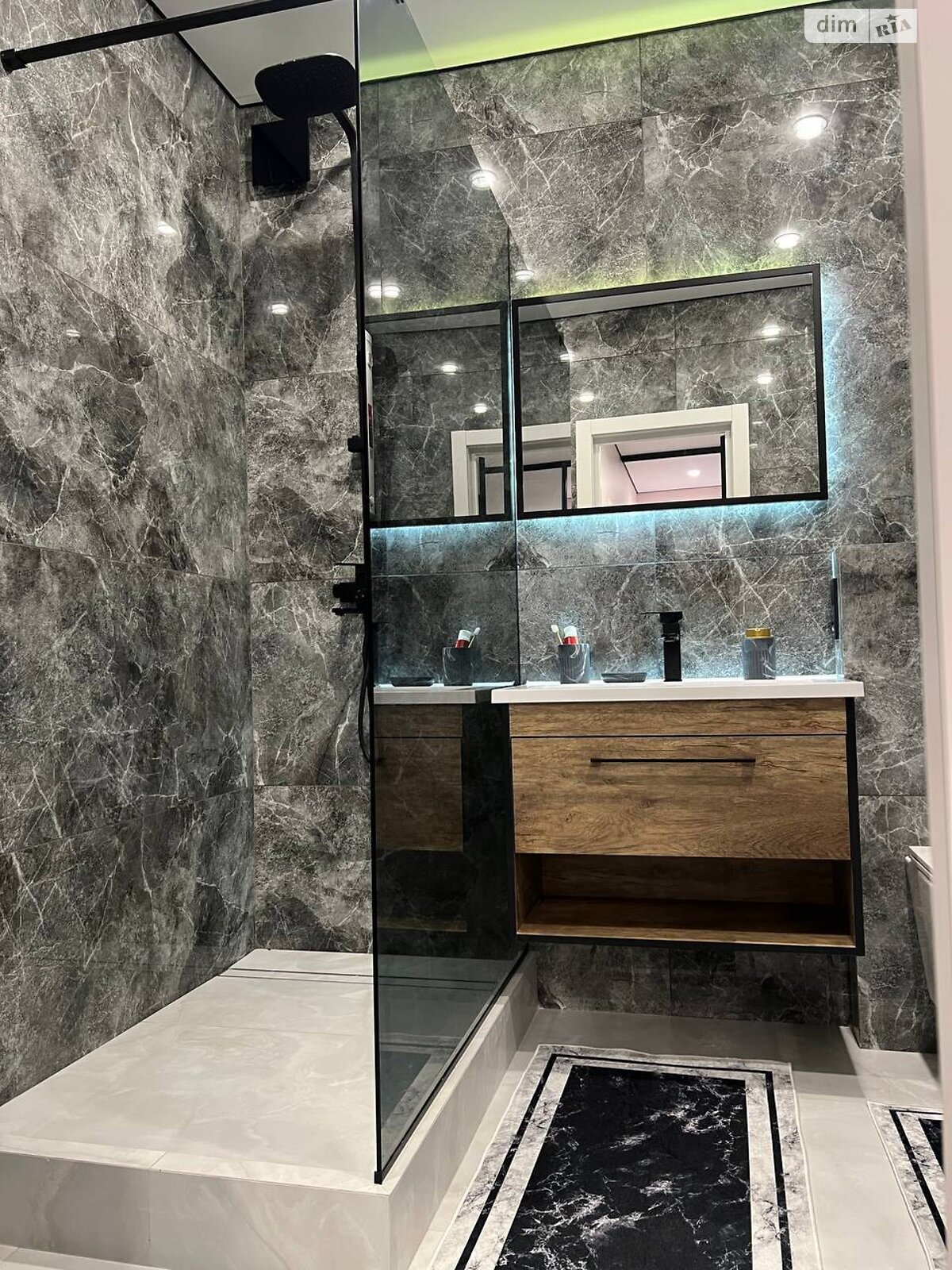 однокімнатна квартира в Вінниці, на вул. Олександрівська 5 в довготривалу оренду помісячно фото 1 однокімнатна квартира в Вінниці, на вул. Олександрівська 5 в довготривалу оренду помісячно фото 1