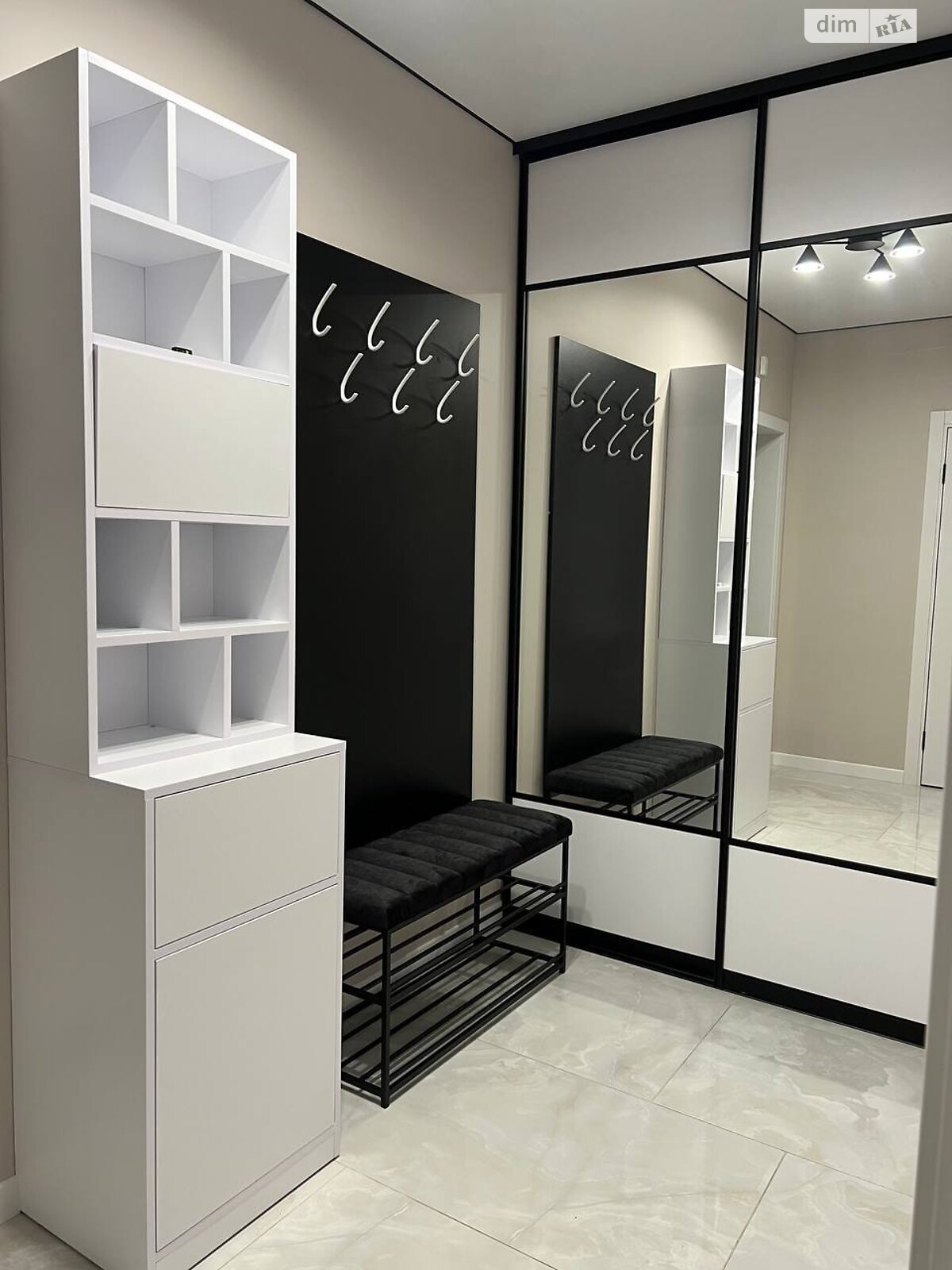 однокімнатна квартира в Вінниці, на вул. Олександрівська 5 в довготривалу оренду помісячно фото 1 однокімнатна квартира в Вінниці, на вул. Олександрівська 5 в довготривалу оренду помісячно фото 1