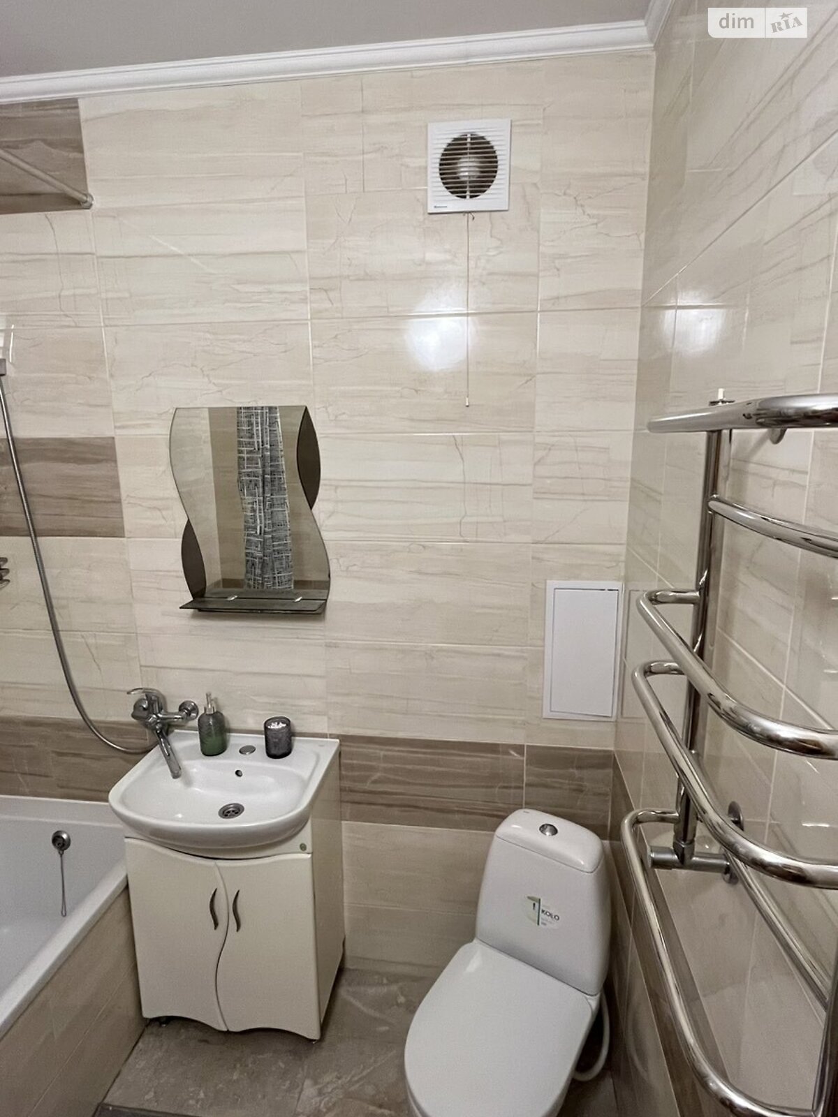 однокімнатна квартира в Зарванцях, на вул. Одеська 3 в довготривалу оренду помісячно фото 1 однокімнатна квартира в Зарванцях, на вул. Одеська 3 в довготривалу оренду помісячно фото 1