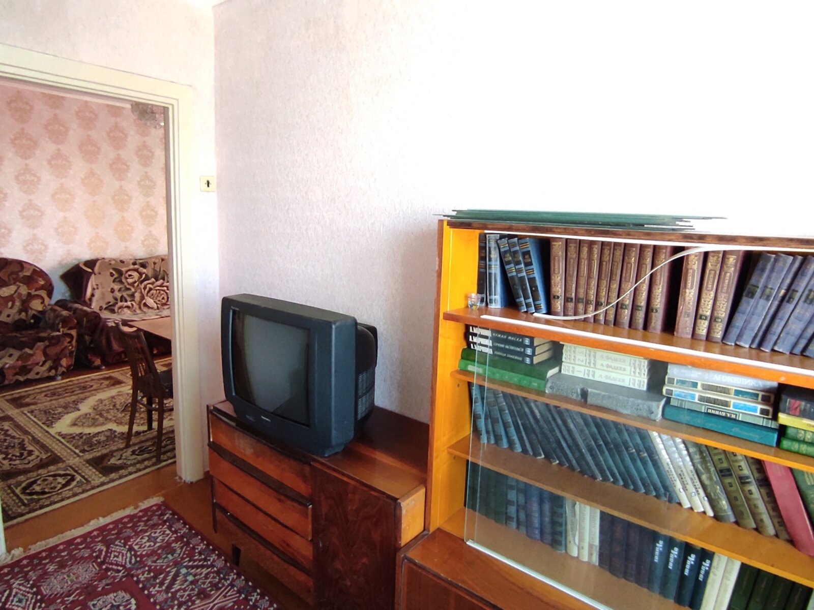 чотирикімнатна квартира в Вінниці, район Ближнє замостя, на вул. Академіка Янгеля 38 в довготривалу оренду помісячно фото 1 чотирикімнатна квартира в Вінниці, район Ближнє замостя, на вул. Академіка Янгеля 38 в довготривалу оренду помісячно фото 1