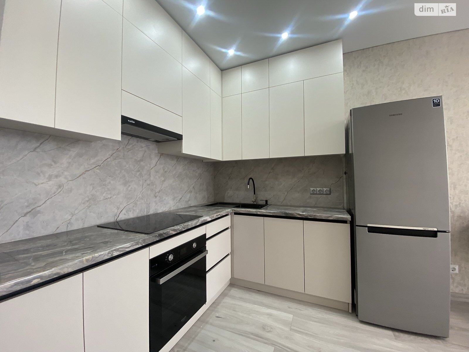 однокімнатна квартира в Вінниці, район Ближнє замостя, на вул. Академіка Янгеля в довготривалу оренду помісячно фото 1 однокімнатна квартира в Вінниці, район Ближнє замостя, на вул. Академіка Янгеля в довготривалу оренду помісячно фото 1