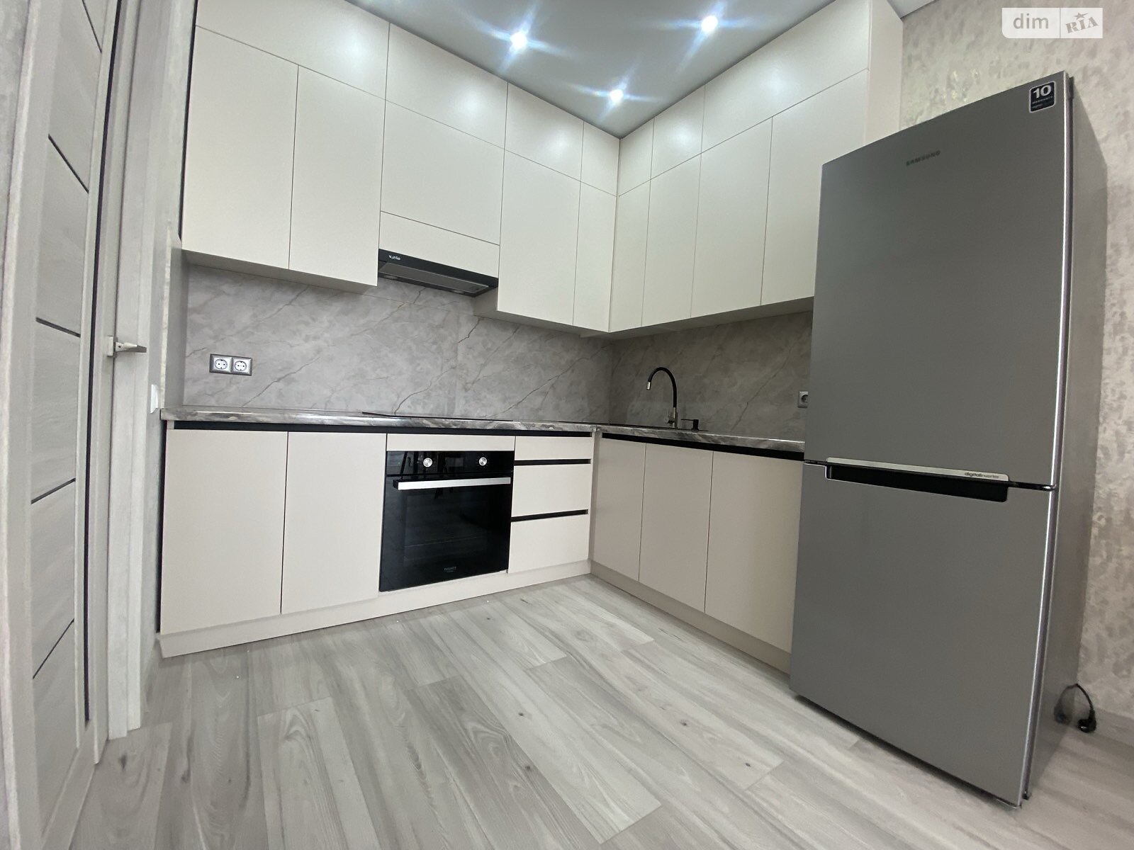 однокімнатна квартира в Вінниці, район Ближнє замостя, на вул. Академіка Янгеля в довготривалу оренду помісячно фото 1 однокімнатна квартира в Вінниці, район Ближнє замостя, на вул. Академіка Янгеля в довготривалу оренду помісячно фото 1