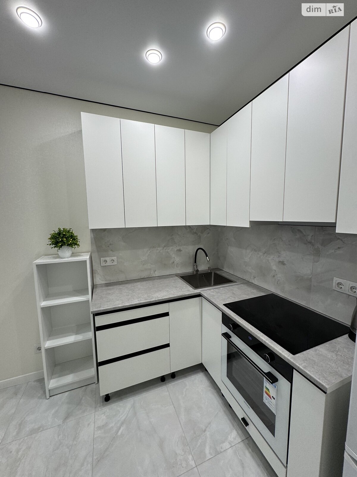 однокімнатна квартира в Вінниці, район Ближнє замостя, на вул. Академіка Янгеля 54 в довготривалу оренду помісячно фото 1 однокімнатна квартира в Вінниці, район Ближнє замостя, на вул. Академіка Янгеля 54 в довготривалу оренду помісячно фото 1