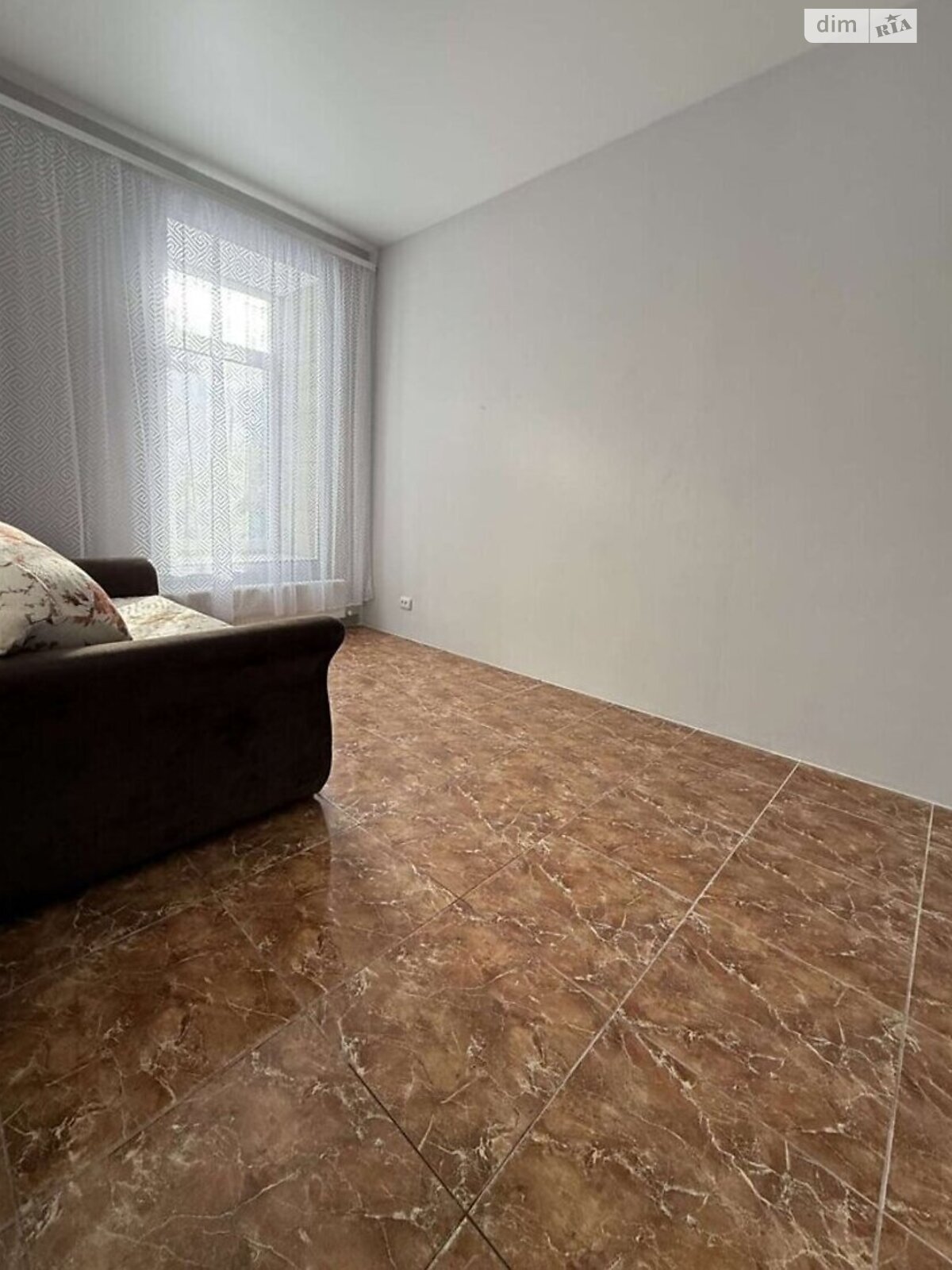 трехкомнатная квартира в Виннице, район Ближнее замостье, на ул. Александра Довженка в аренду на долгий срок помесячно фото 1 трехкомнатная квартира в Виннице, район Ближнее замостье, на ул. Александра Довженка в аренду на долгий срок помесячно фото 1