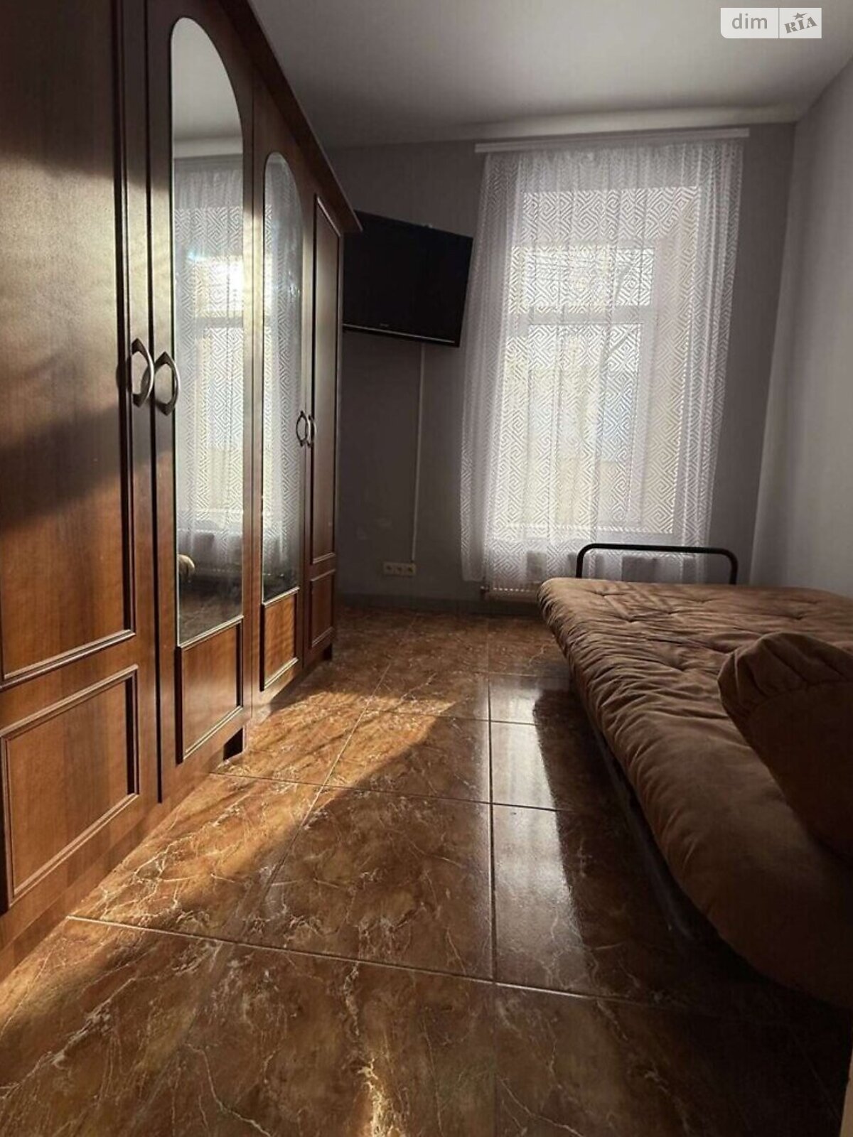 трехкомнатная квартира в Виннице, район Ближнее замостье, на ул. Александра Довженка в аренду на долгий срок помесячно фото 1 трехкомнатная квартира в Виннице, район Ближнее замостье, на ул. Александра Довженка в аренду на долгий срок помесячно фото 1