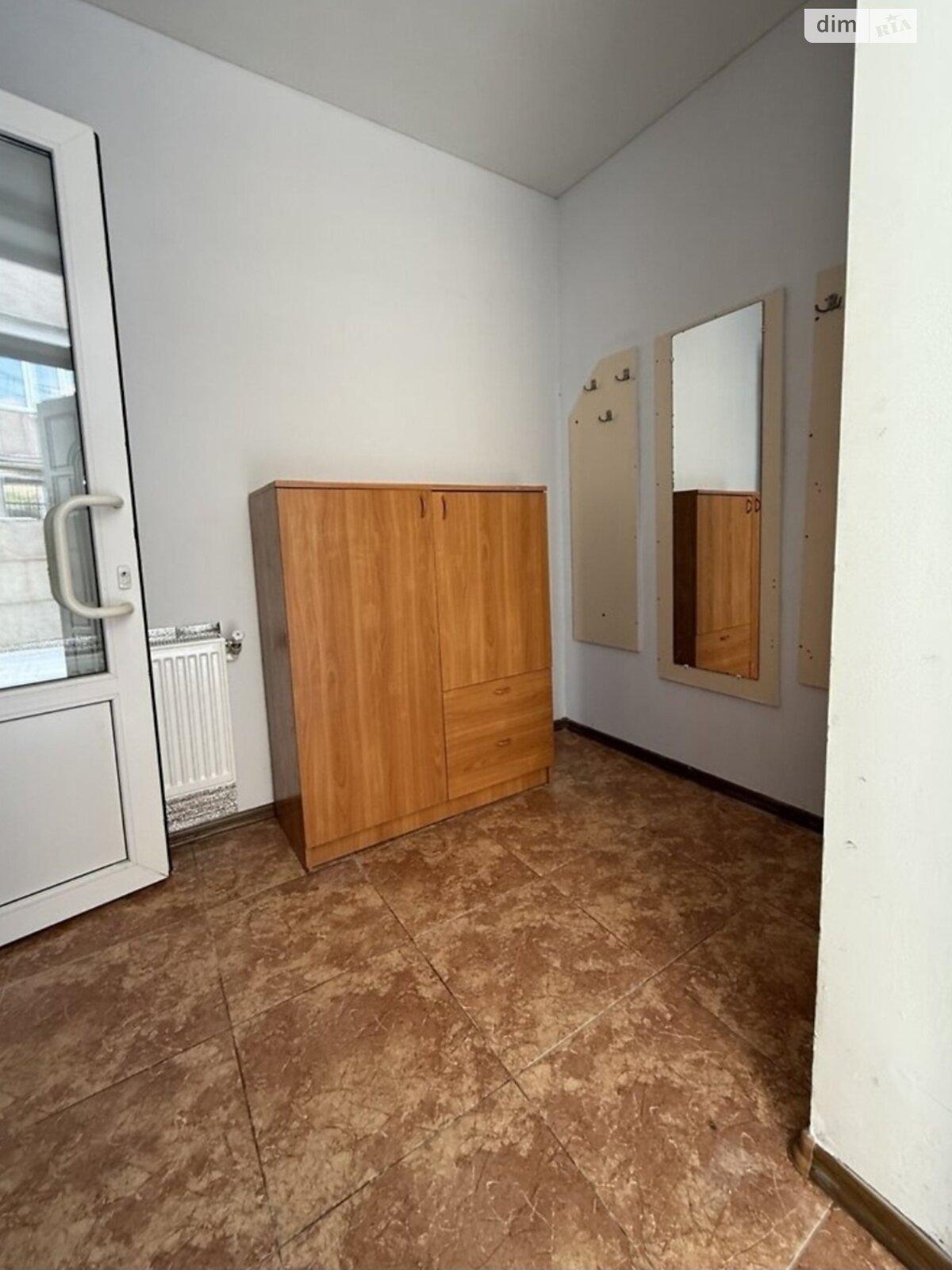 трехкомнатная квартира в Виннице, район Ближнее замостье, на ул. Александра Довженка в аренду на долгий срок помесячно фото 1 трехкомнатная квартира в Виннице, район Ближнее замостье, на ул. Александра Довженка в аренду на долгий срок помесячно фото 1