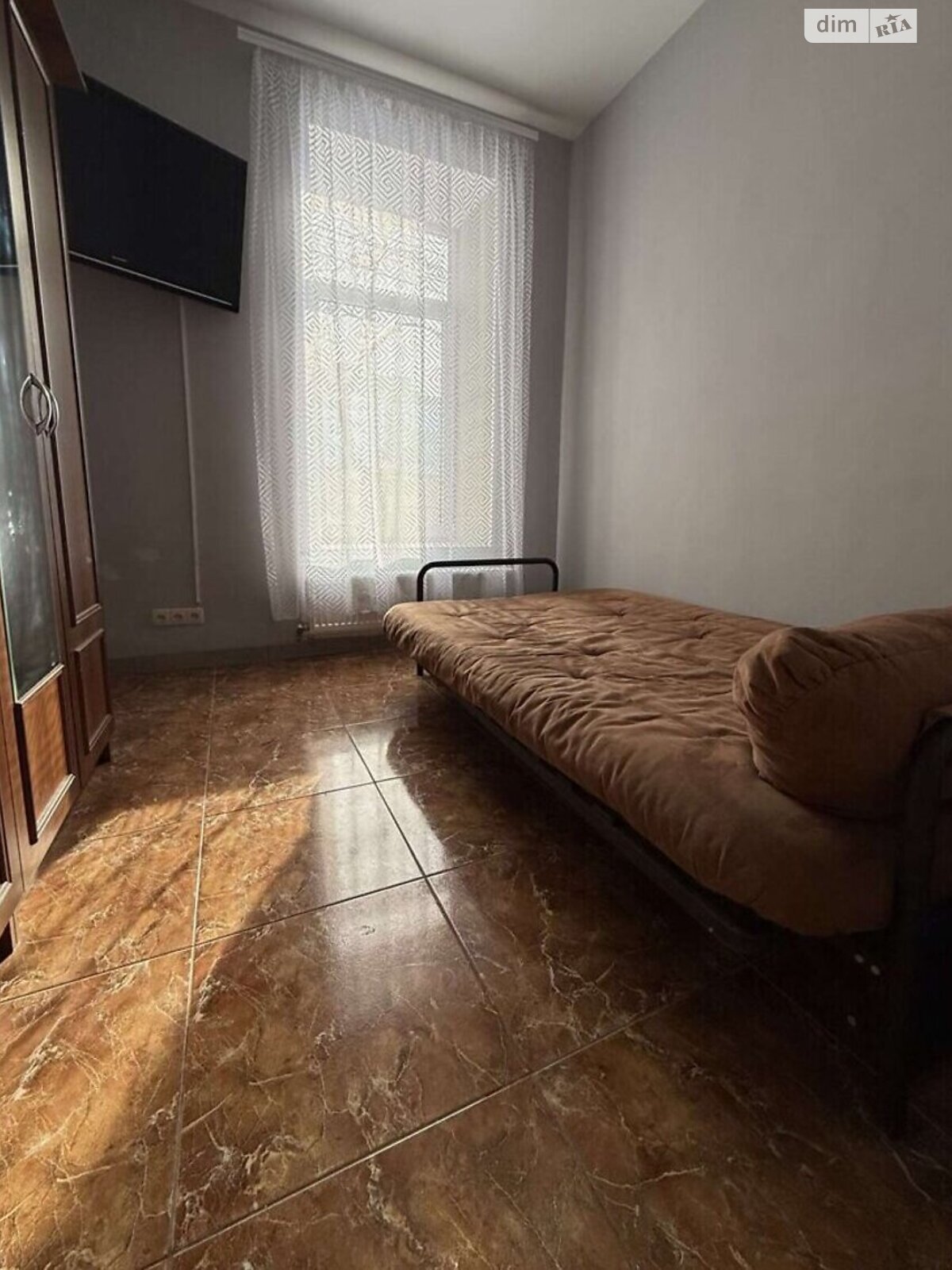 трехкомнатная квартира в Виннице, район Ближнее замостье, на ул. Александра Довженка в аренду на долгий срок помесячно фото 1 трехкомнатная квартира в Виннице, район Ближнее замостье, на ул. Александра Довженка в аренду на долгий срок помесячно фото 1