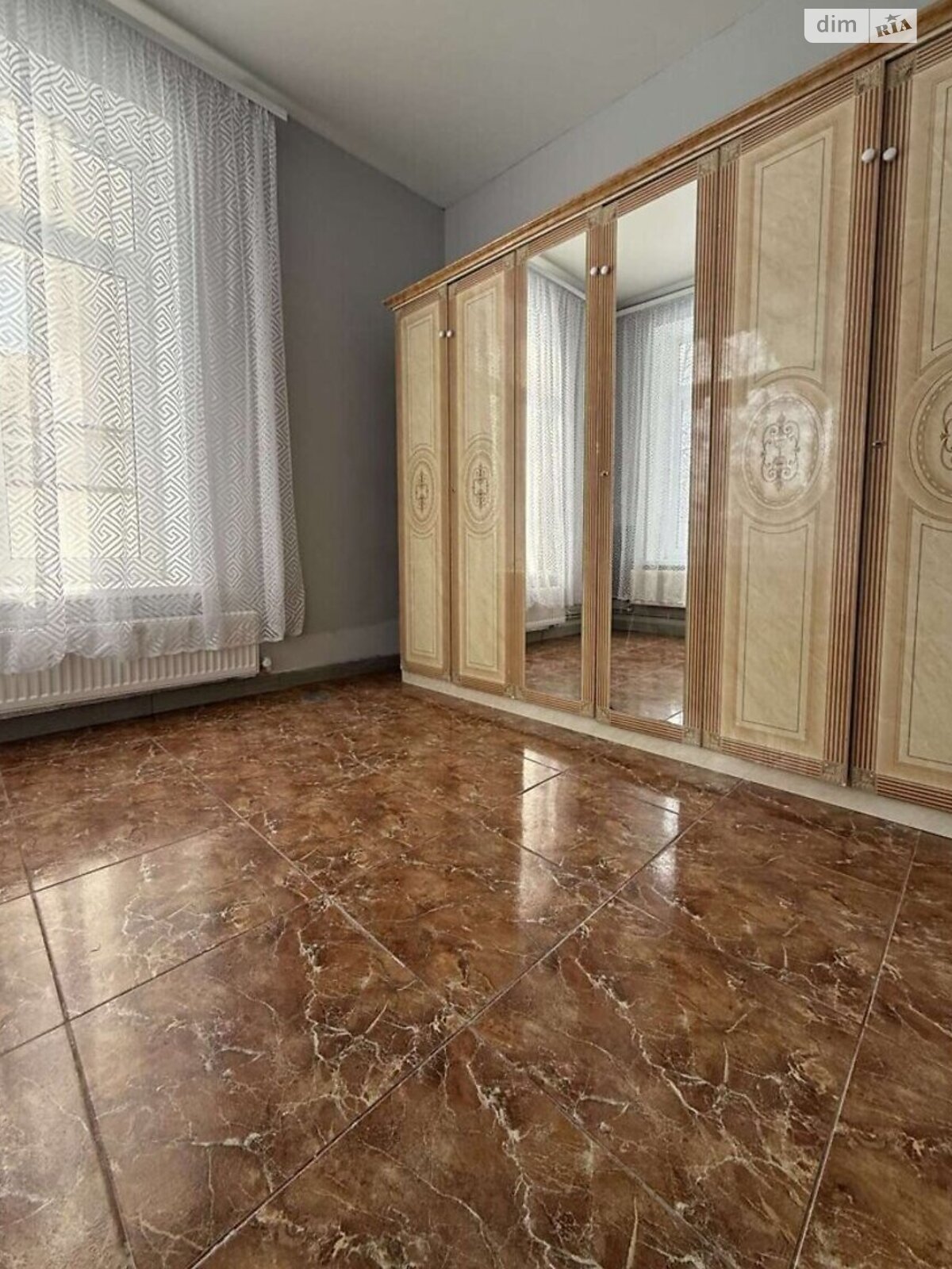 трехкомнатная квартира в Виннице, район Ближнее замостье, на ул. Александра Довженка в аренду на долгий срок помесячно фото 1 трехкомнатная квартира в Виннице, район Ближнее замостье, на ул. Александра Довженка в аренду на долгий срок помесячно фото 1