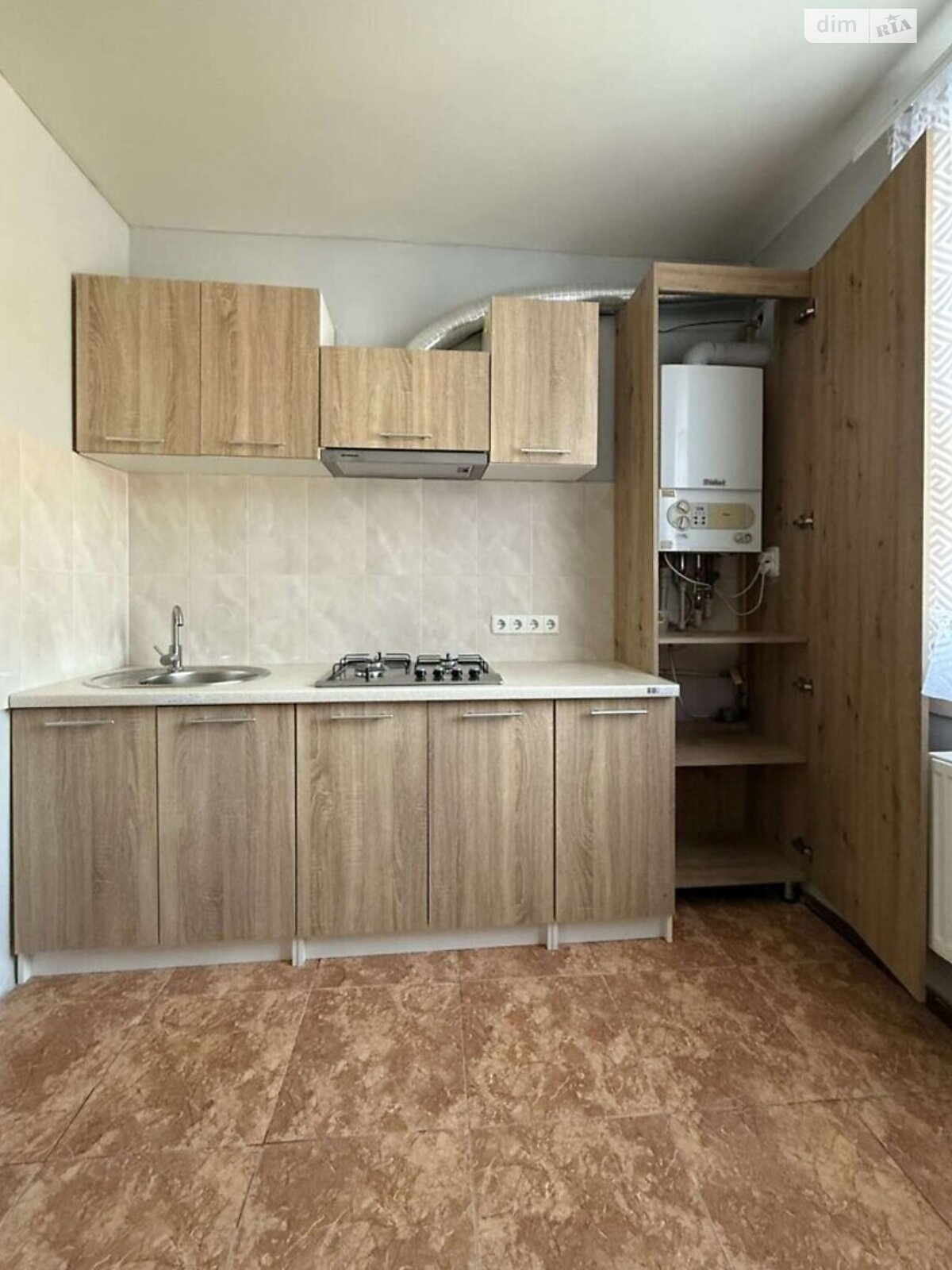 трехкомнатная квартира в Виннице, район Ближнее замостье, на ул. Александра Довженка в аренду на долгий срок помесячно фото 1 трехкомнатная квартира в Виннице, район Ближнее замостье, на ул. Александра Довженка в аренду на долгий срок помесячно фото 1