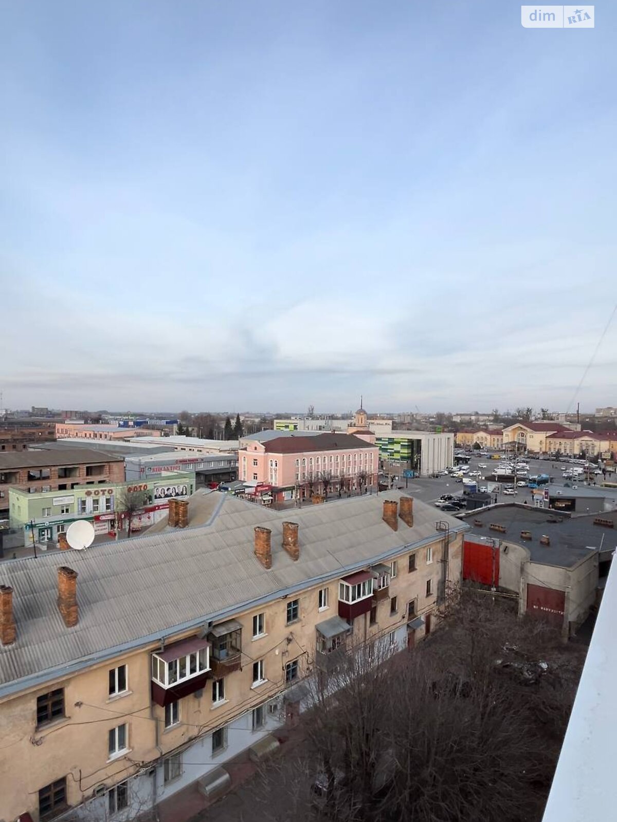 трикімнатна квартира в Вінниці, район Ближнє замостя, на вул. Євгенія Пікуса в довготривалу оренду помісячно фото 1 трикімнатна квартира в Вінниці, район Ближнє замостя, на вул. Євгенія Пікуса в довготривалу оренду помісячно фото 1