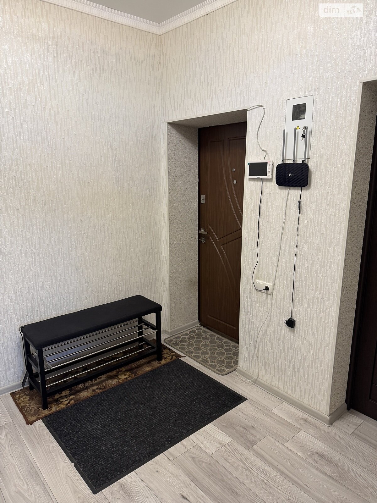 трикімнатна квартира в Вінниці, район Ближнє замостя, на вул. Героїв Нацгвардії в довготривалу оренду помісячно фото 1