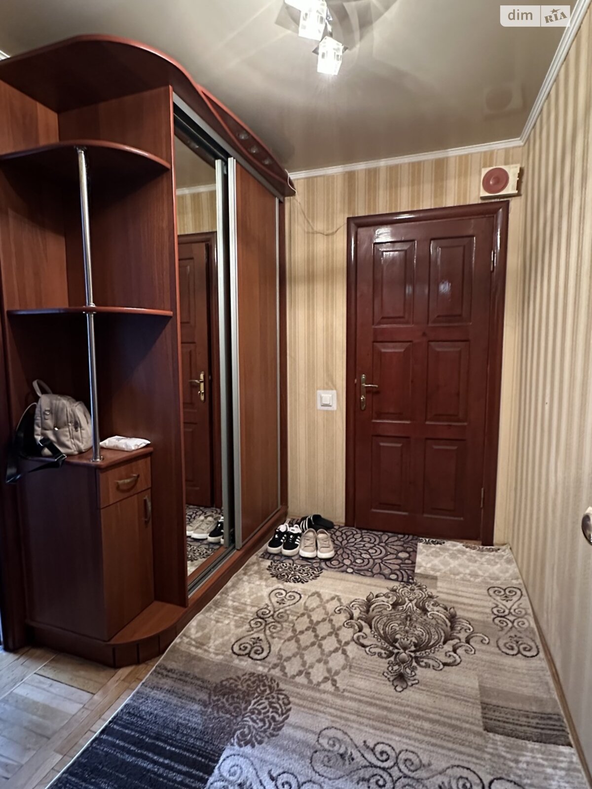 трикімнатна квартира в Вінниці, район Ближнє замостя, на вул. Казимира Малевича в довготривалу оренду помісячно фото 1 трикімнатна квартира в Вінниці, район Ближнє замостя, на вул. Казимира Малевича в довготривалу оренду помісячно фото 1