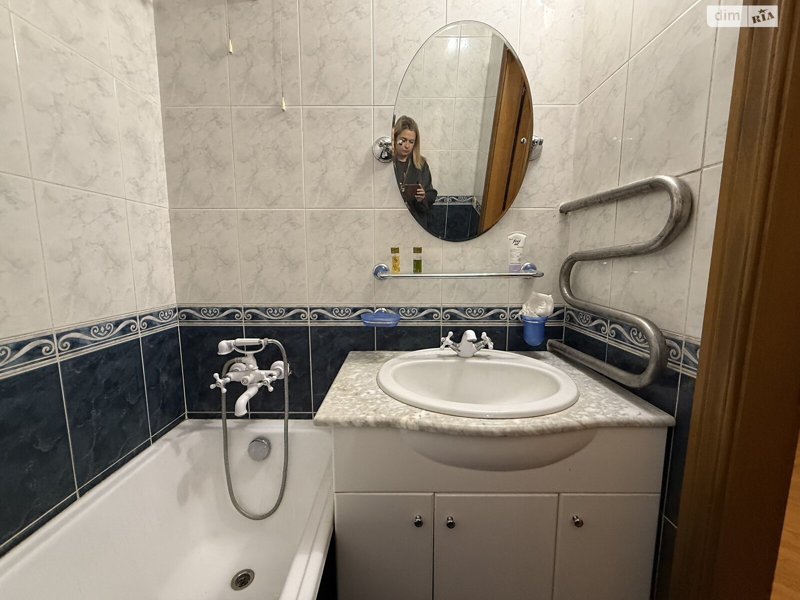 трикімнатна квартира в Вінниці, район Ближнє замостя, на вул. Михайла Малишенка в довготривалу оренду помісячно фото 1