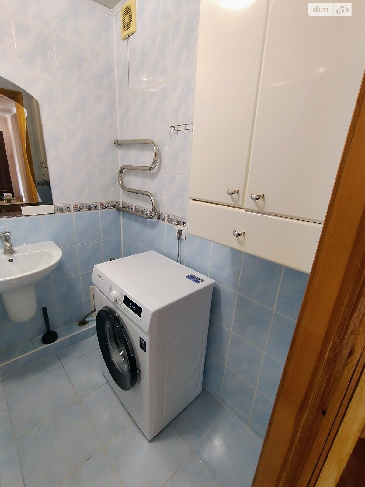 трикімнатна квартира в Вінниці, район Ближнє замостя, на вул. Стеценка в довготривалу оренду помісячно фото 1 трикімнатна квартира в Вінниці, район Ближнє замостя, на вул. Стеценка в довготривалу оренду помісячно фото 1