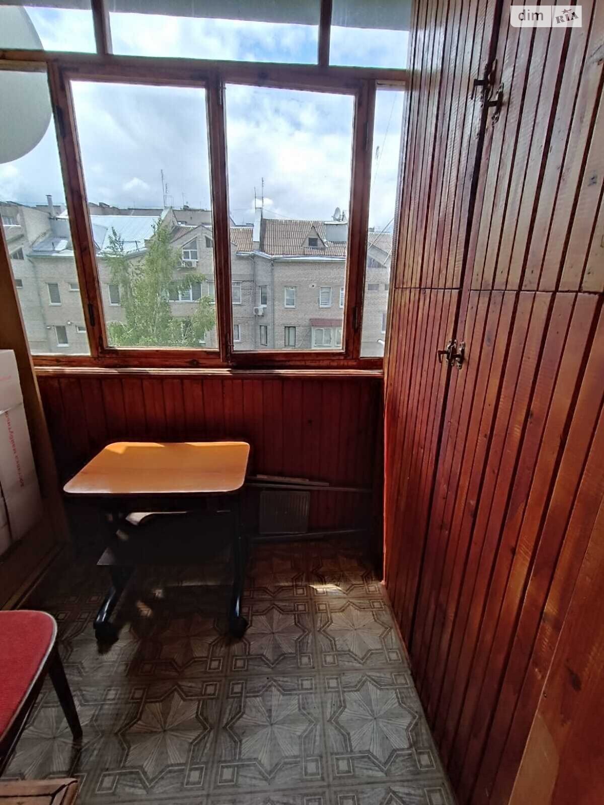 трехкомнатная квартира в Виннице, район Ближнее замостье, на ул. Варшавская в аренду на долгий срок помесячно фото 1 трехкомнатная квартира в Виннице, район Ближнее замостье, на ул. Варшавская в аренду на долгий срок помесячно фото 1