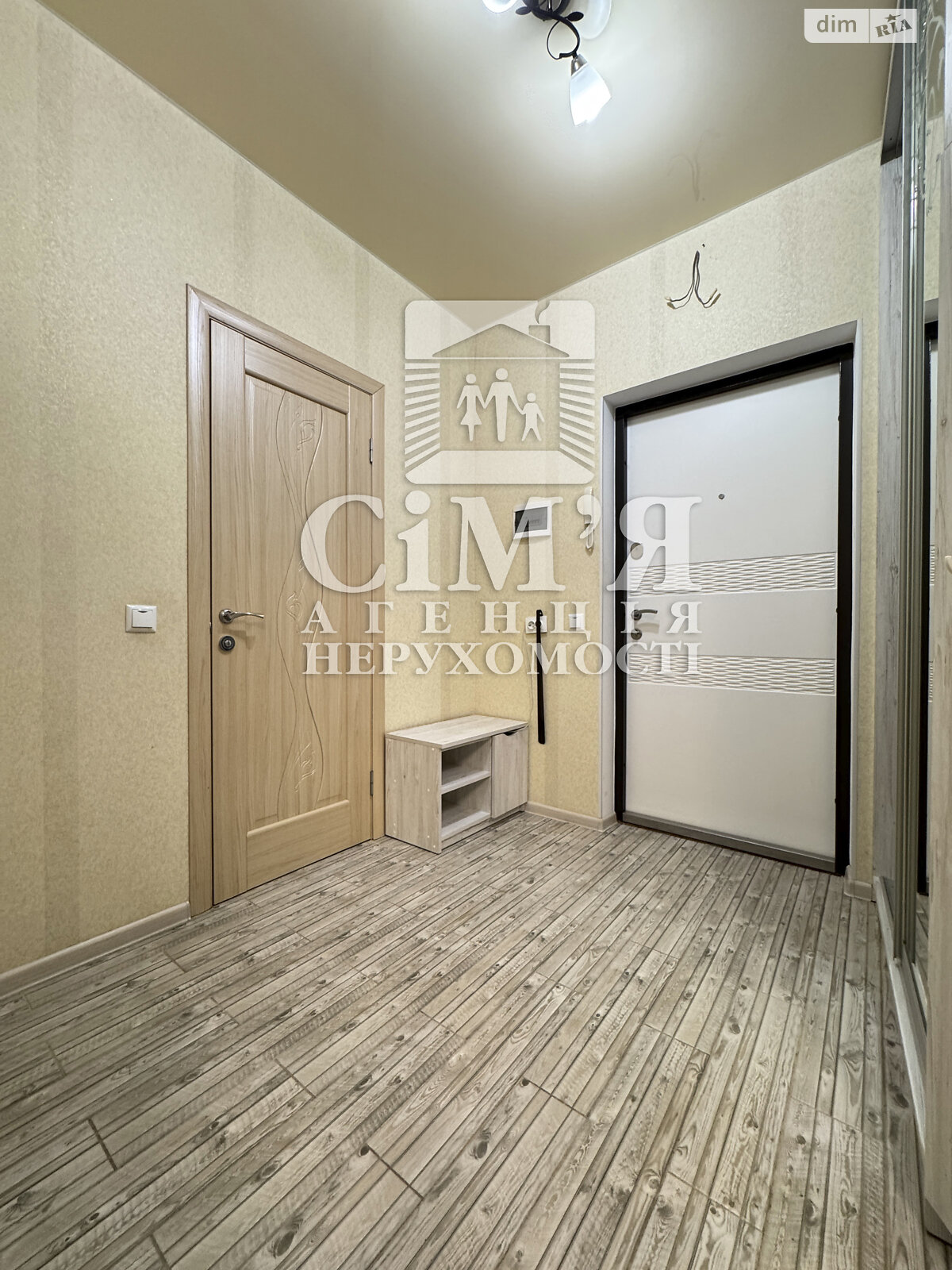 однокімнатна квартира з ремонтом в Вінниці, район Ближнє замостя, на вул. В’ячеслава Чорновола в довготривалу оренду помісячно фото 1