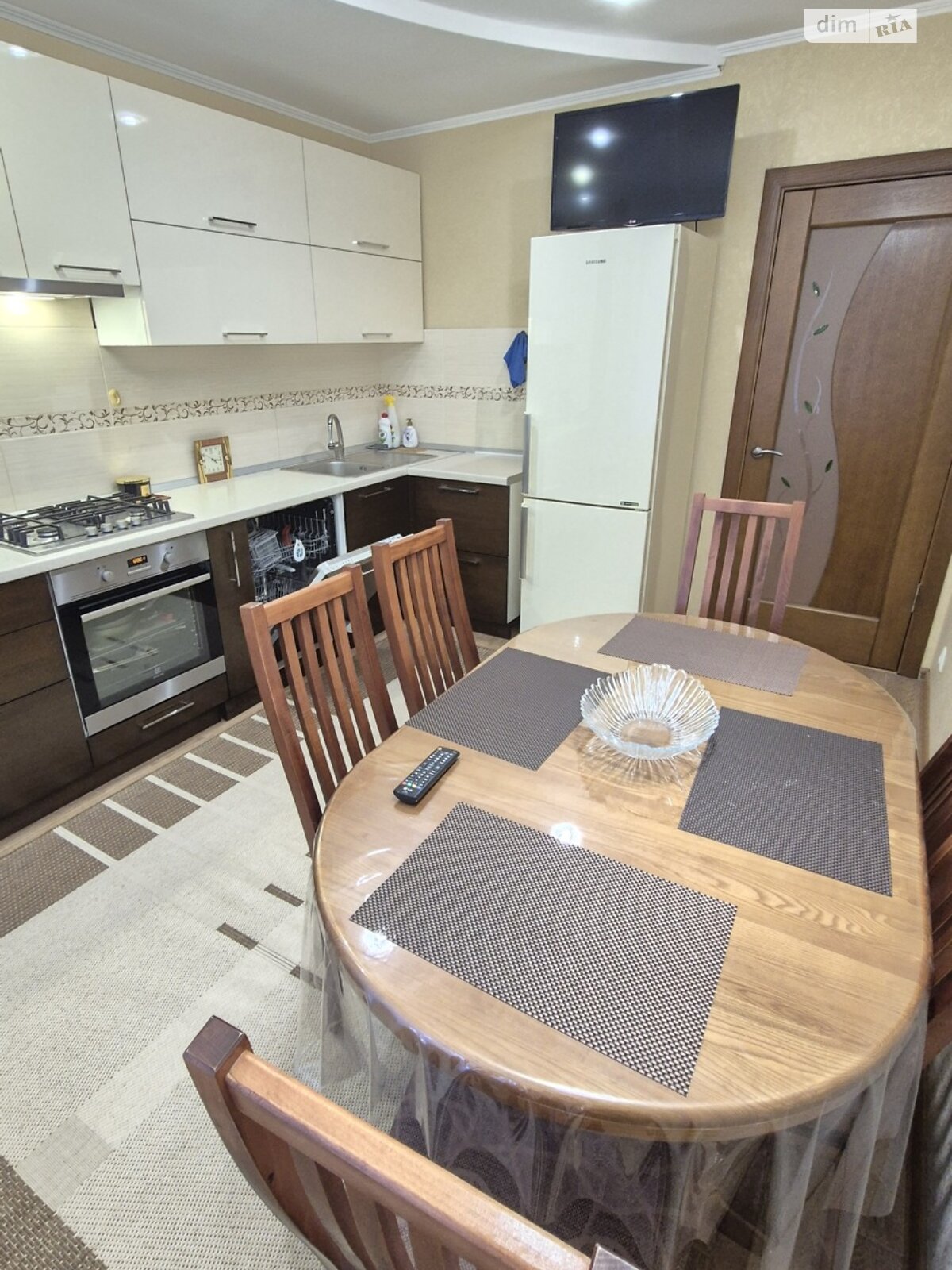 однокімнатна квартира в Вінниці, район Ближнє замостя, на вул. В’ячеслава Чорновола в довготривалу оренду помісячно фото 1