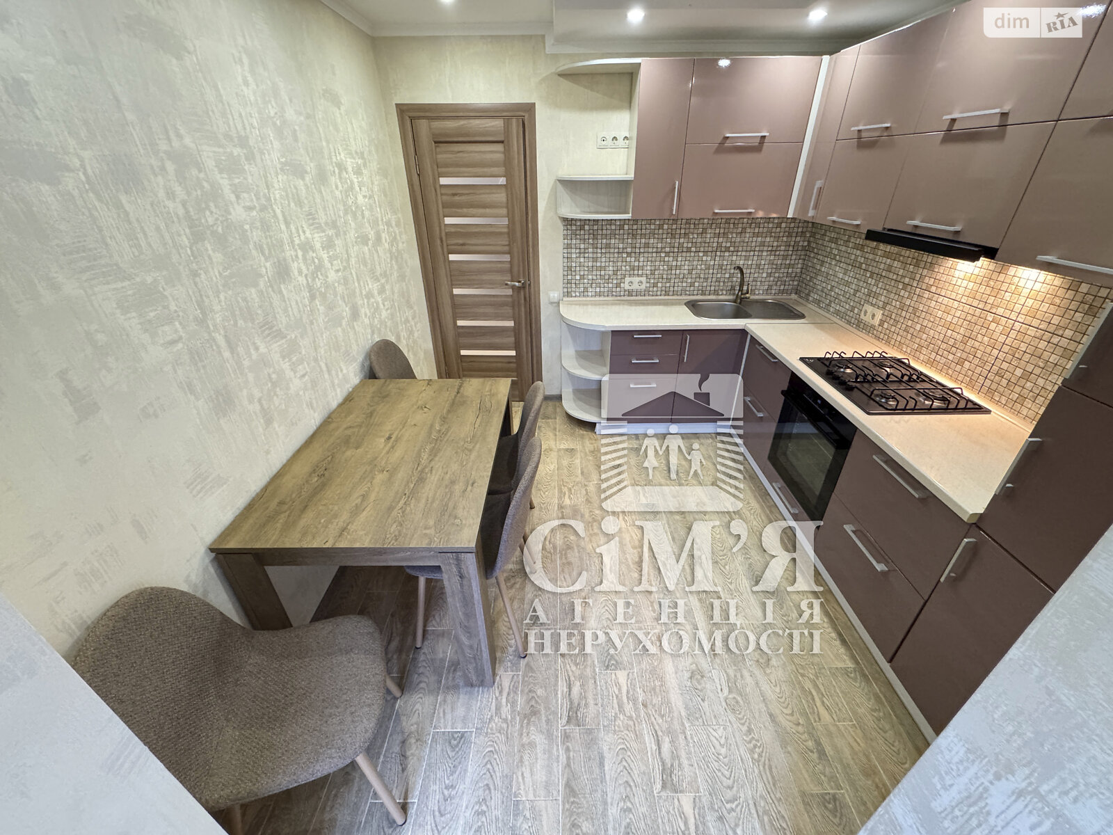 однокімнатна квартира в Вінниці, район Ближнє замостя, на вул. Замостянська в довготривалу оренду помісячно фото 1