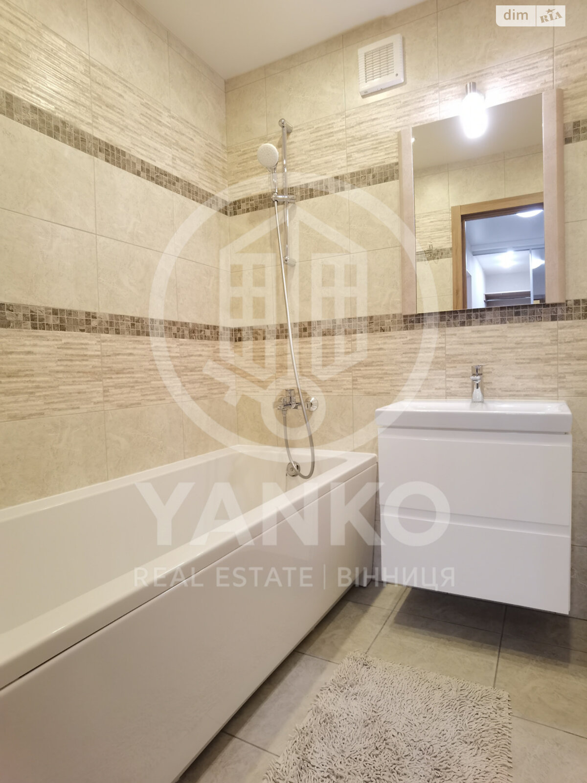 однокомнатная квартира в Винницких Хуторах, на шоссе Немировское в аренду на долгий срок помесячно фото 1 однокомнатная квартира в Винницких Хуторах, на шоссе Немировское в аренду на долгий срок помесячно фото 1