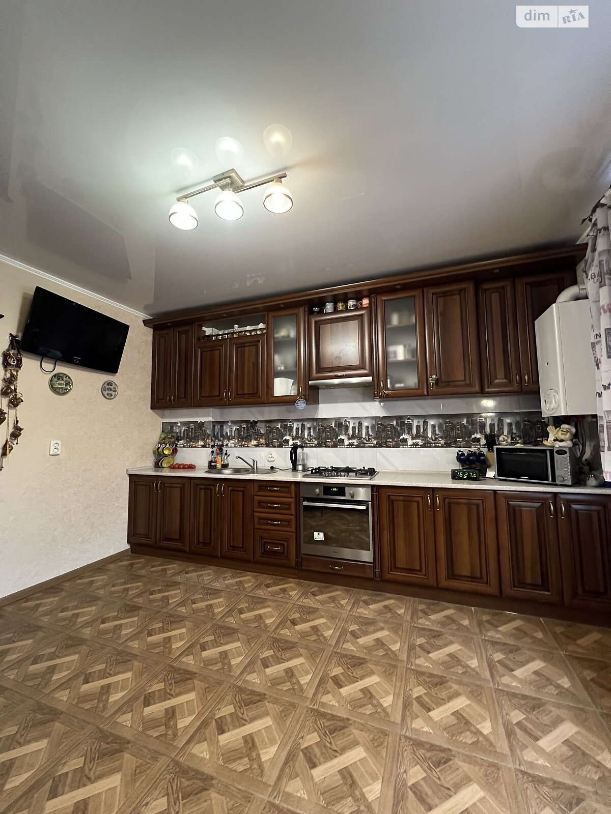 трикімнатна квартира в Вінниці, район Київська, на вул. Київська 29 корпус 3 в довготривалу оренду помісячно фото 1