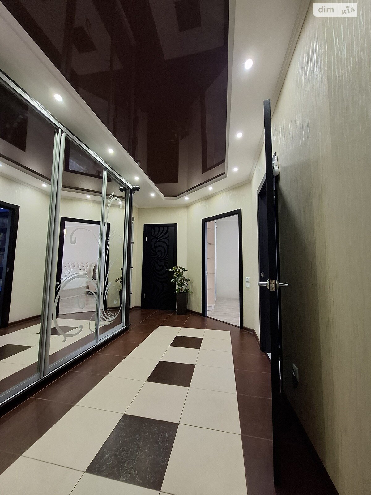 трехкомнатная квартира в Виннице, район Киевская, на ул. Киевская в аренду на долгий срок помесячно фото 1