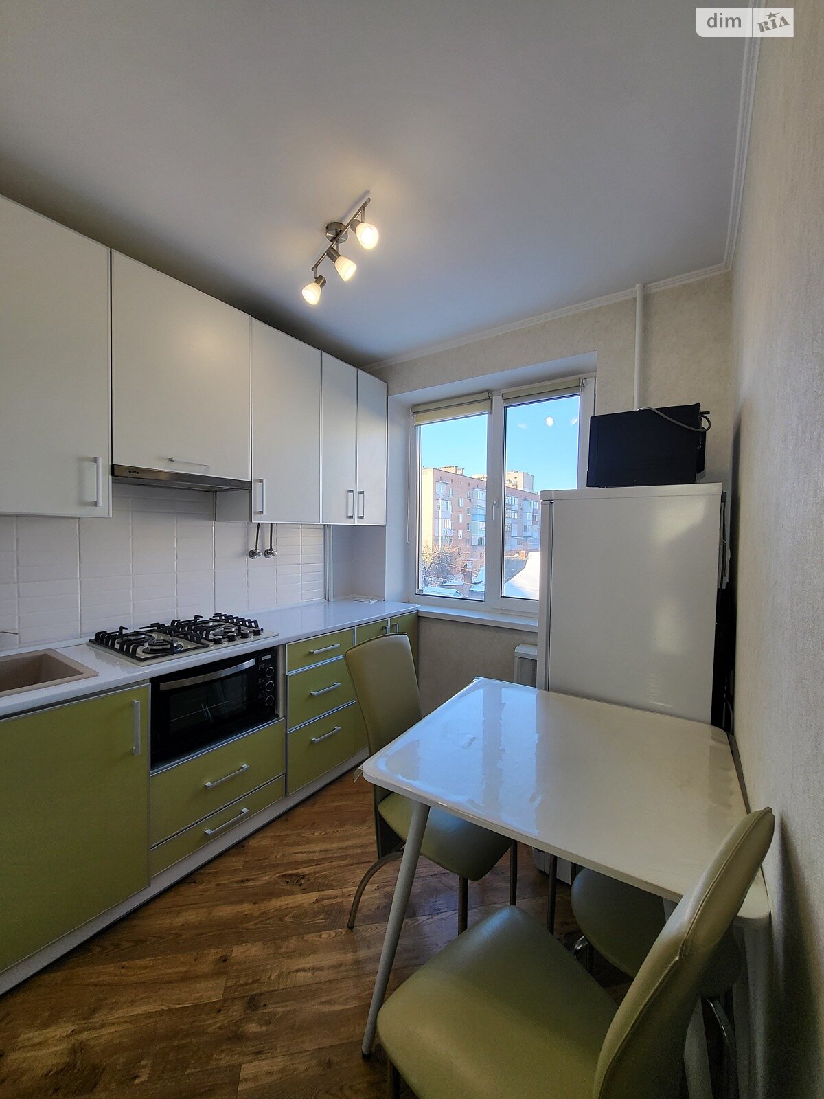 трехкомнатная квартира в Виннице, район Киевская, на ул. Павла Корнелюка 9 в аренду на долгий срок помесячно фото 1