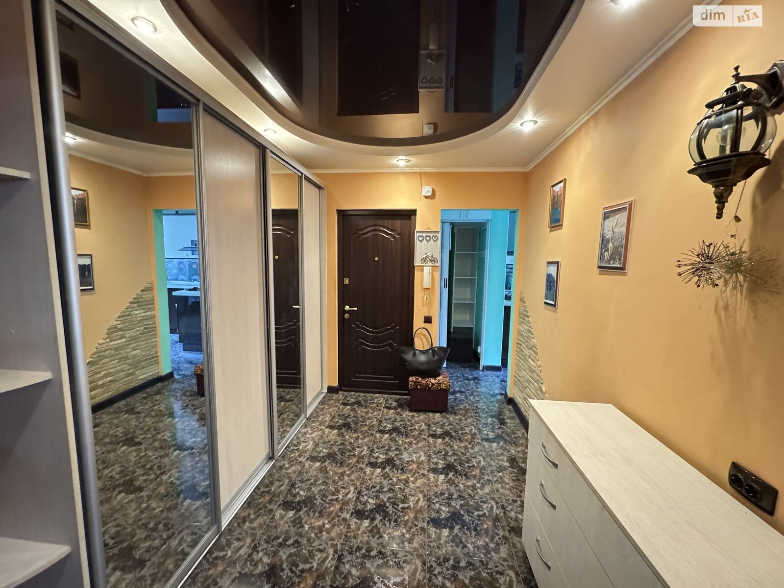 двухкомнатная квартира в Виннице, на ул. Константина Василенко 4 в аренду на долгий срок помесячно фото 1